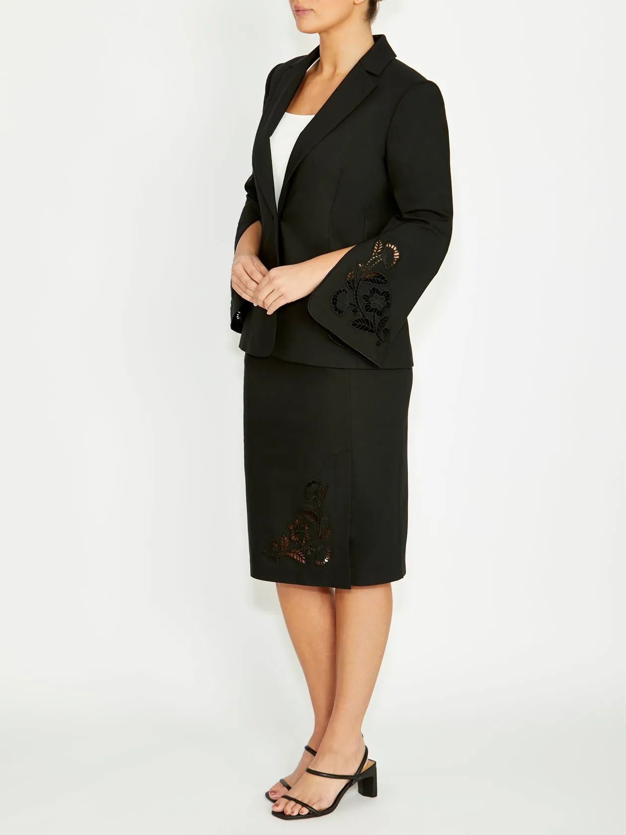 Seamless Design Evita Black Skirt