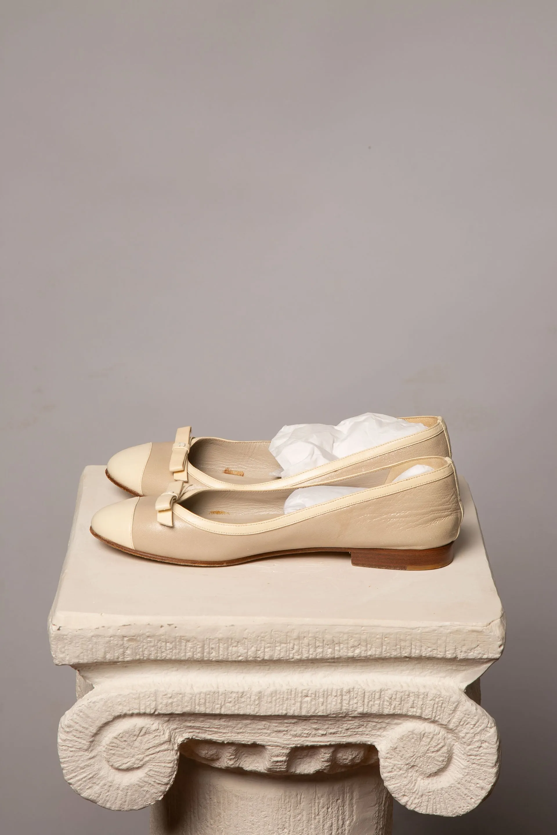 Extremely Rare CHANEL Beige Ballet Flats