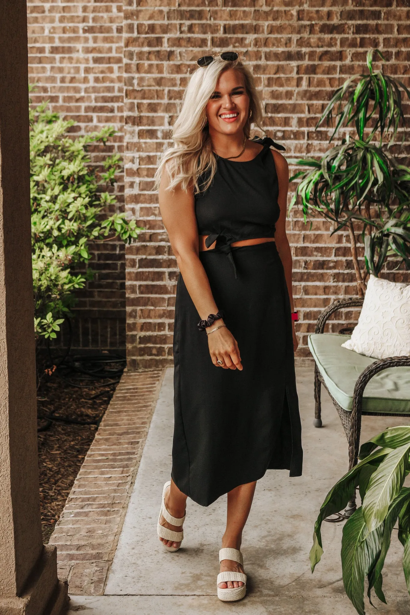 Face The Facts Black 2PC Set