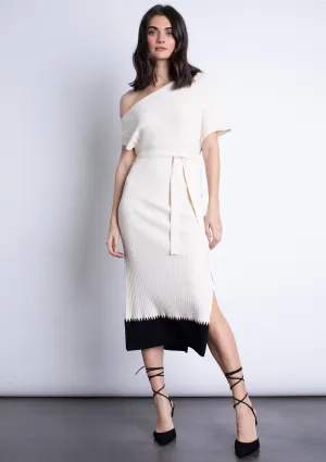 Fancy Ensemble Amber Knit Midi Dress - Winter White Amber Knit Midi Dress - Winter White Grab Now Light Mood