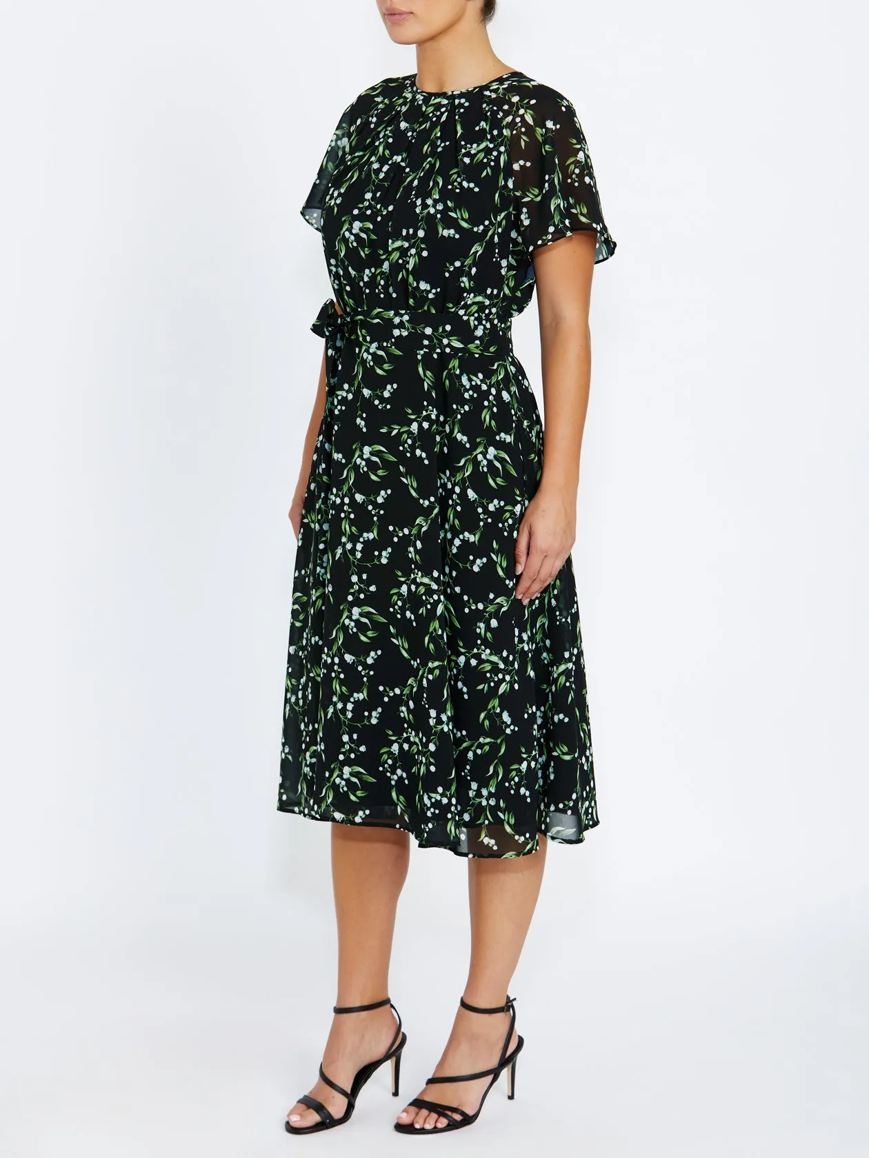 Ainara Valley Chiffon Dress Sleek Fit