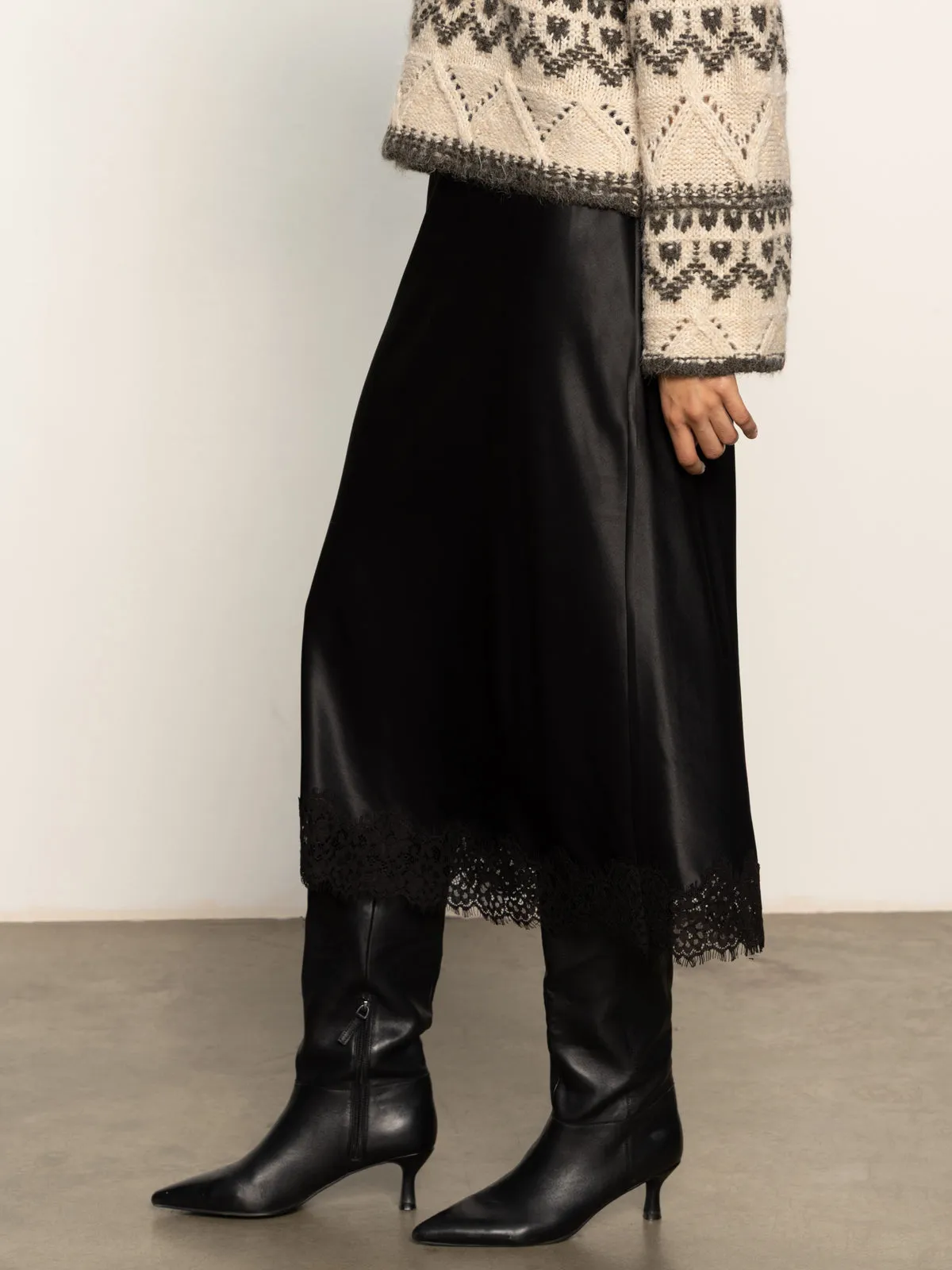 Corduroy texture Easy Outfit Slip Skirt With Lace Black