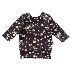 Field of Daises on Black Lounge Top