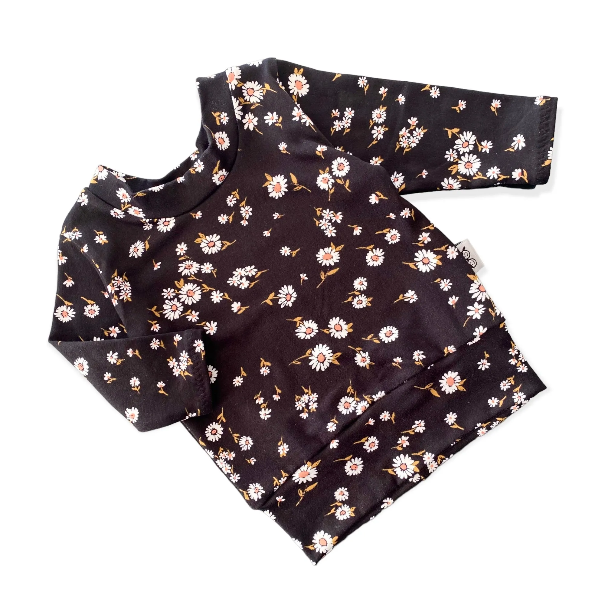 Field of Daises on Black Lounge Top