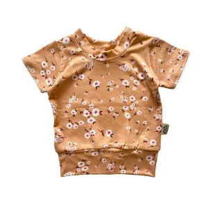 Field of Daises on Camel Summer Lounge Top