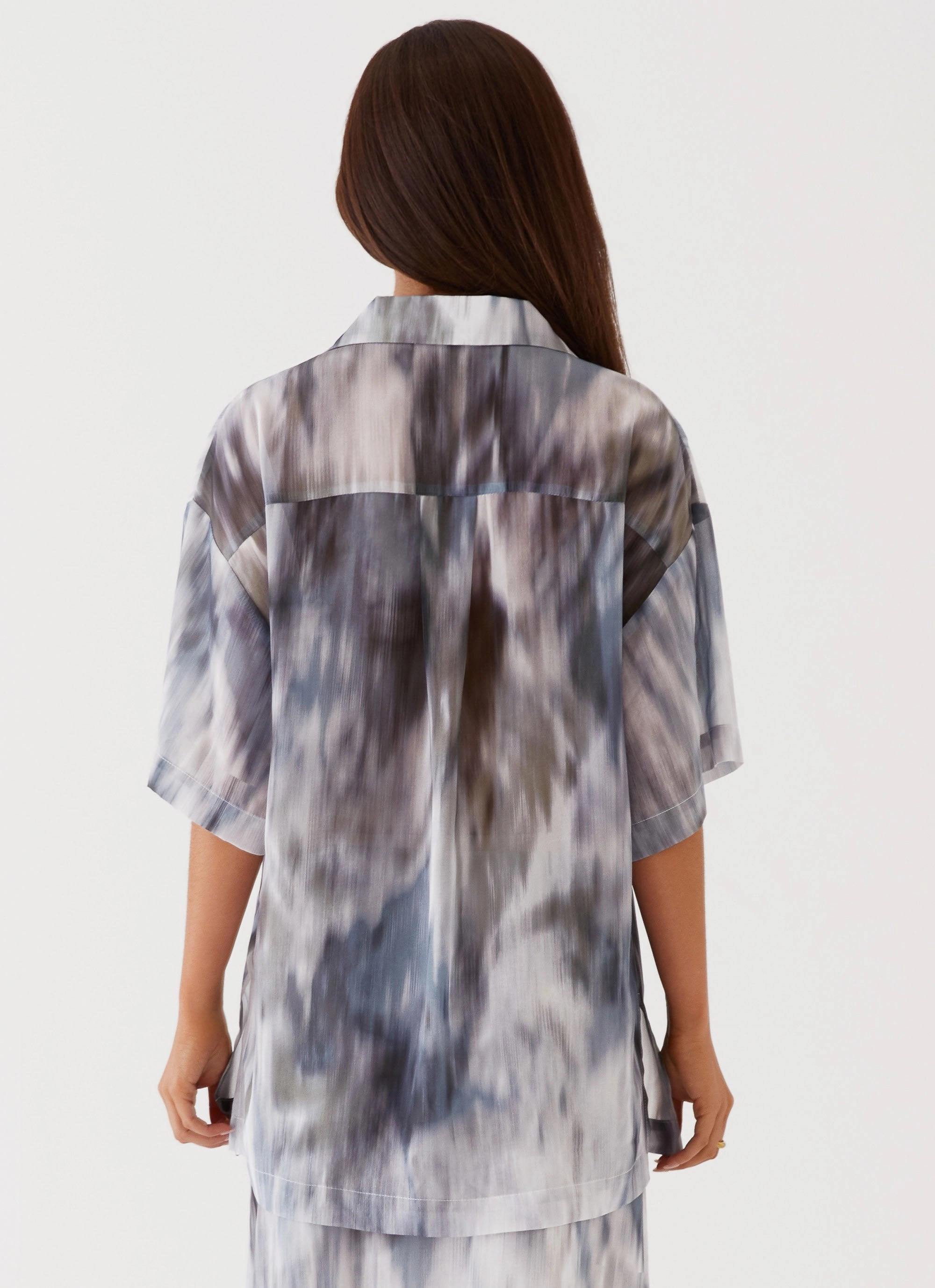 Fight The Feeling Oversized Shirt - Gloom Tagless Neckline Design