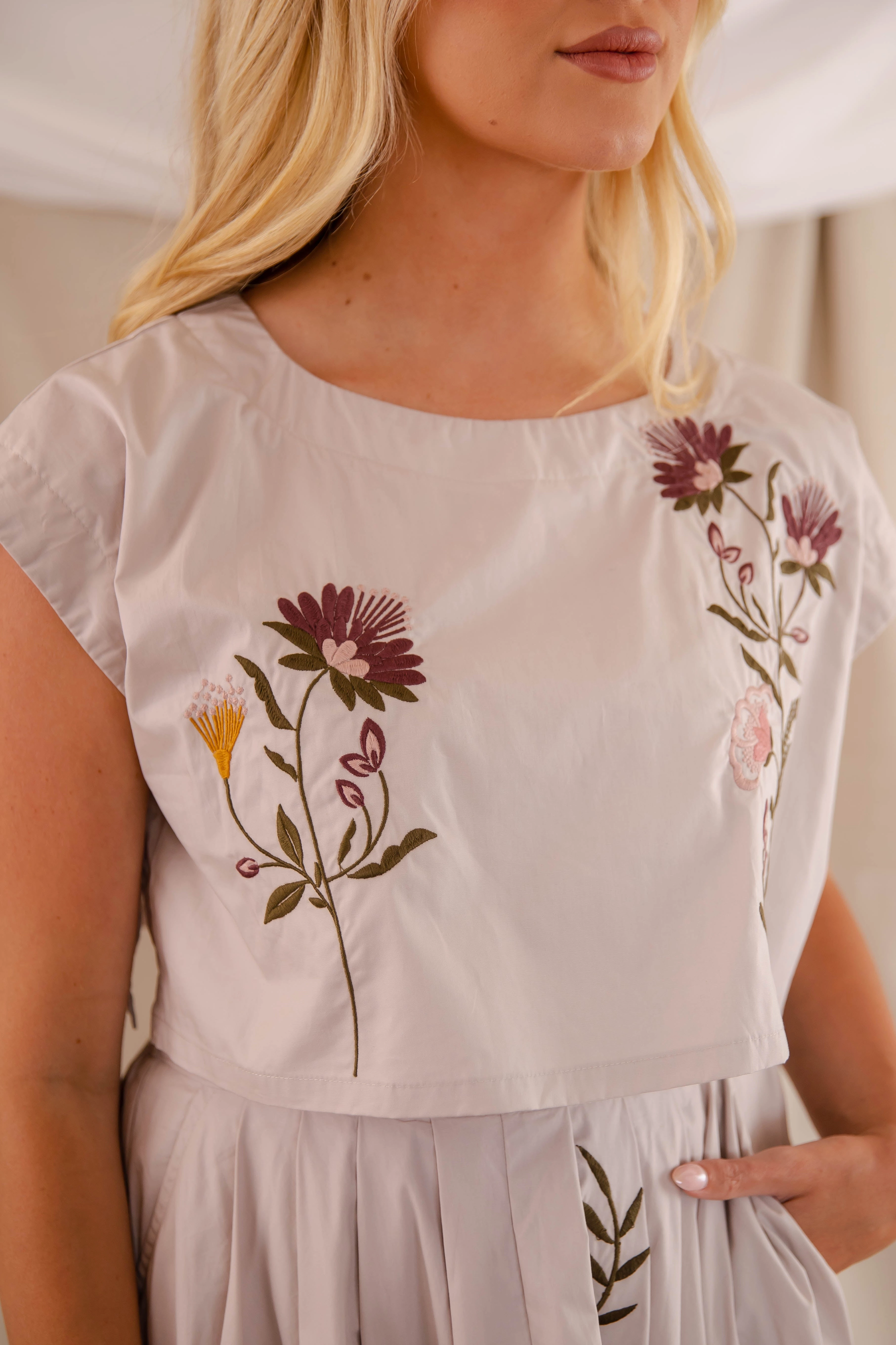 LowMaintenanceFabric summer look Finding The Good Crop Top