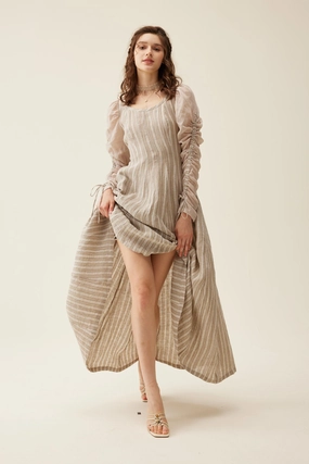 Fit Meets Feel Crystal 17 | Victorian maxi linen dress Crystal 17 | Victorian maxi linen dress Warm Layers All Season Fit