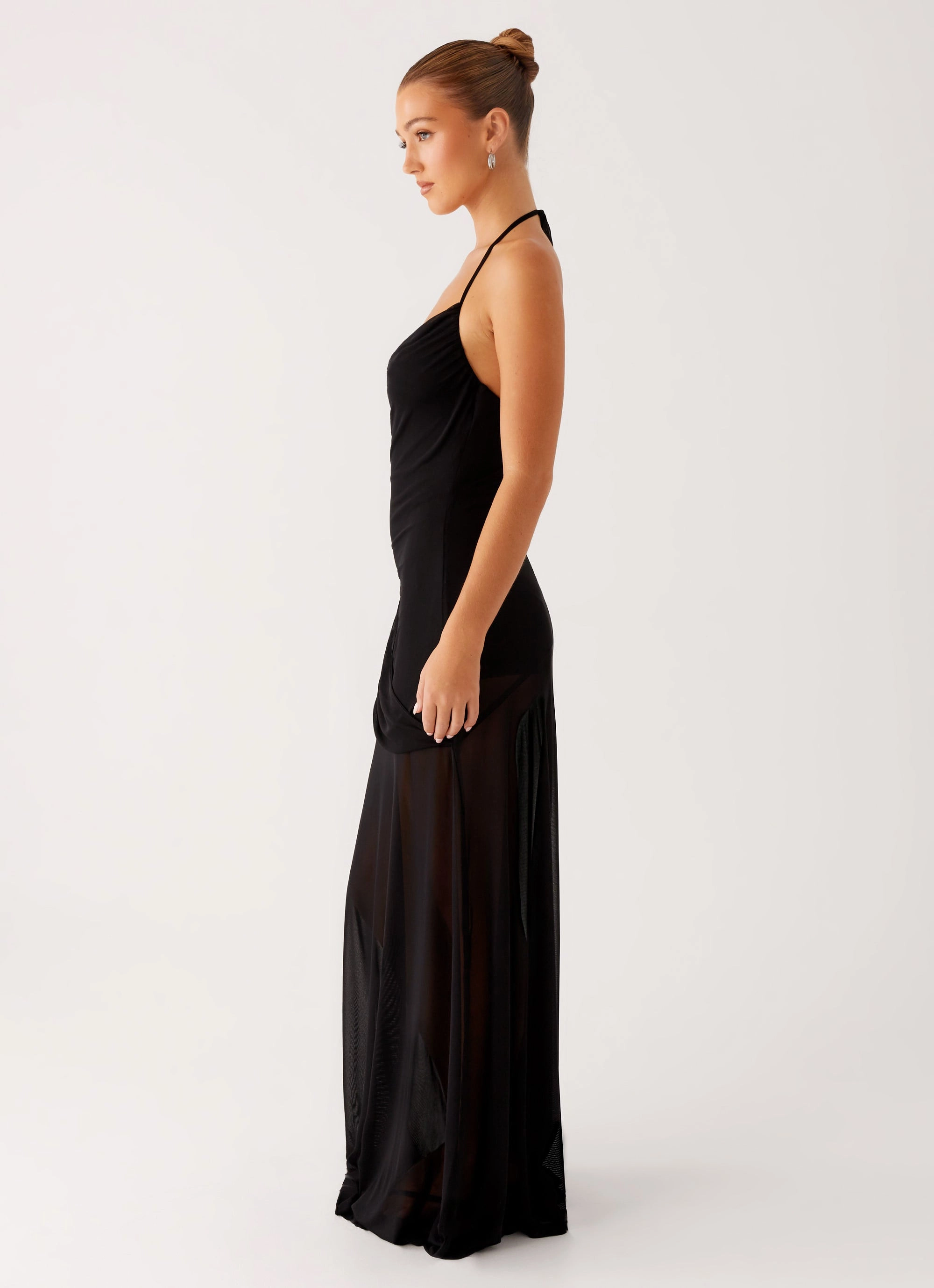 Mckinley Maxi Dress - Black Sophisticated Touch Elegant Waist Design