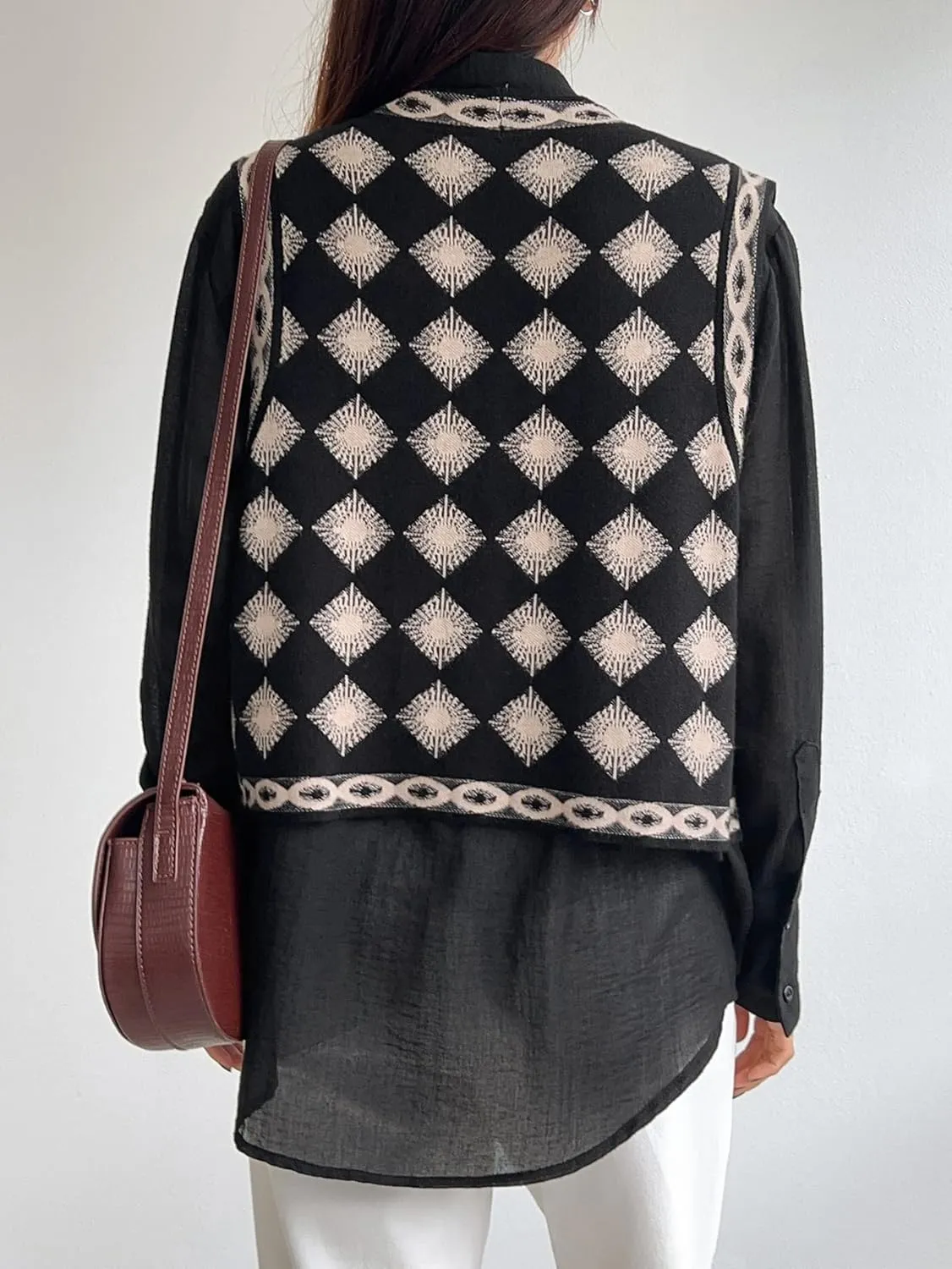 Floerns Women's Argyle V Neck Button Front Cardigan Sleeveless Knit Sweater Vest