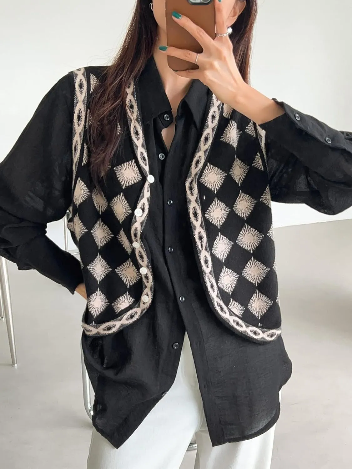 Floerns Women's Argyle V Neck Button Front Cardigan Sleeveless Knit Sweater Vest