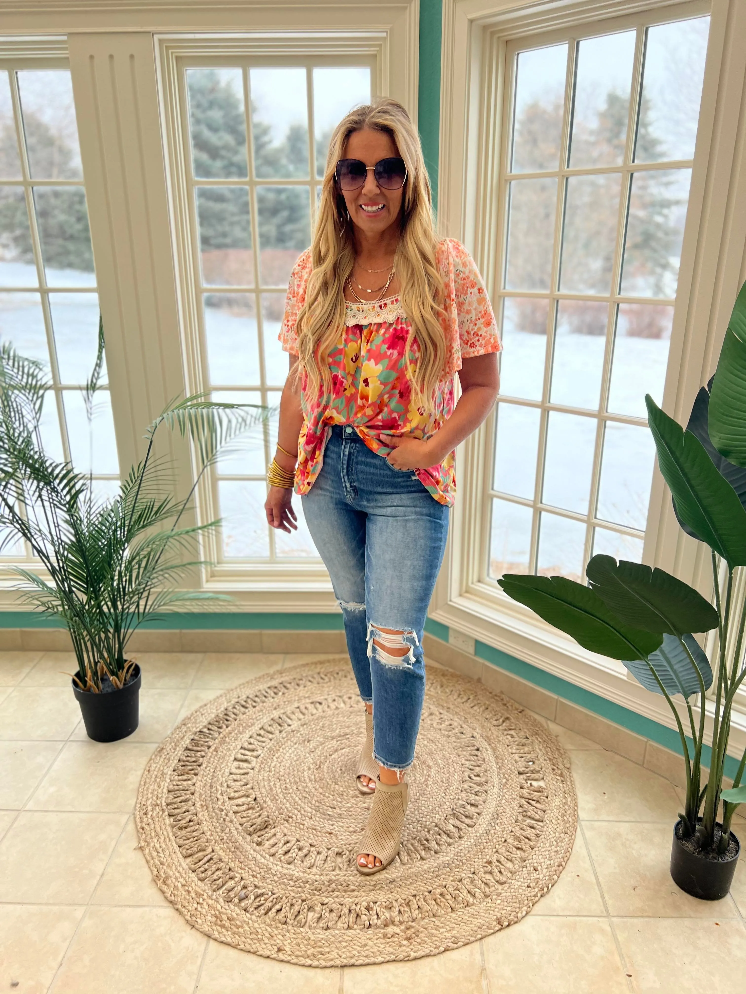 FLORAL COLOR BLOCK CROCHET LACED KNIT TOP