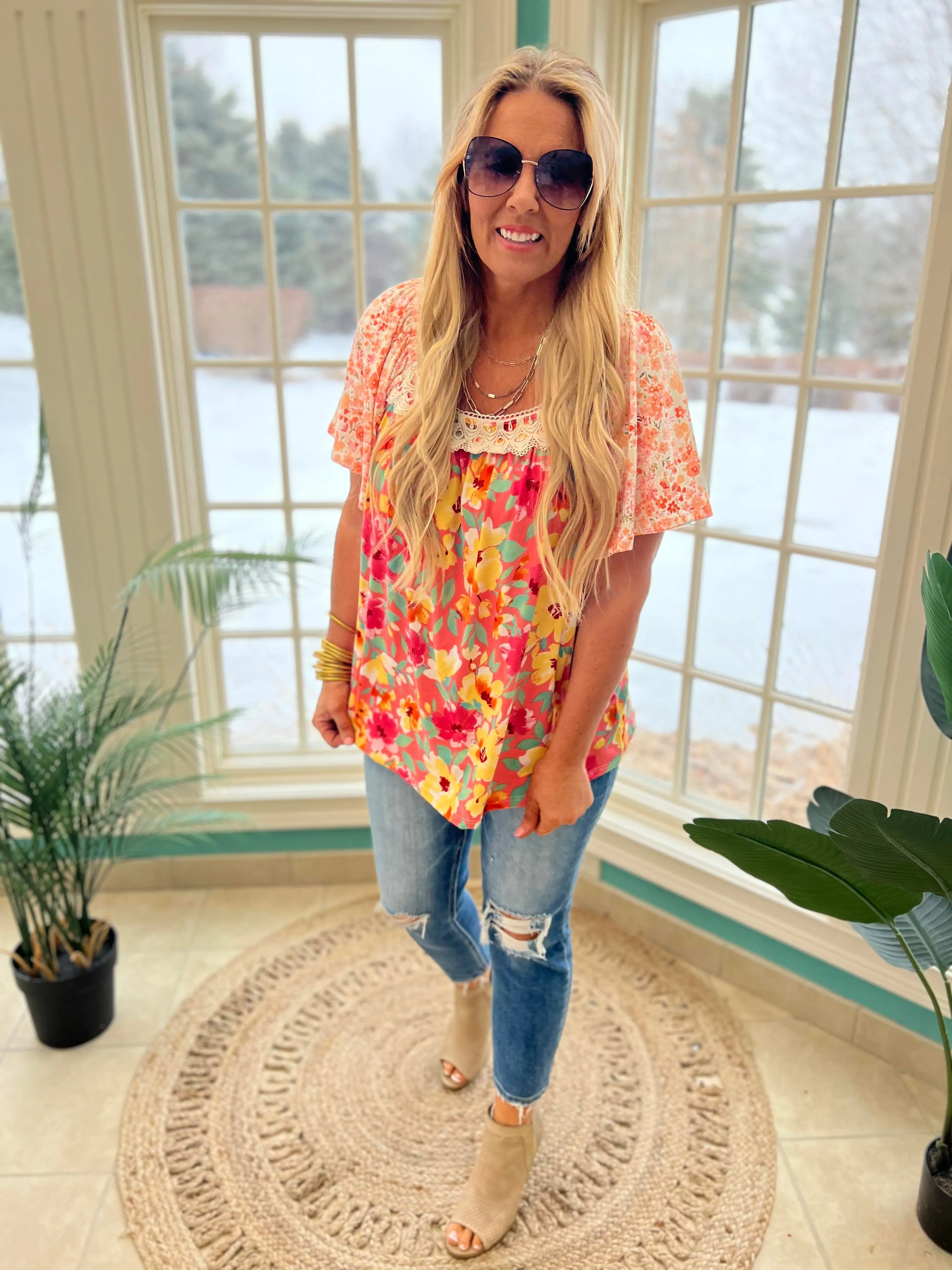 FLORAL COLOR BLOCK CROCHET LACED KNIT TOP