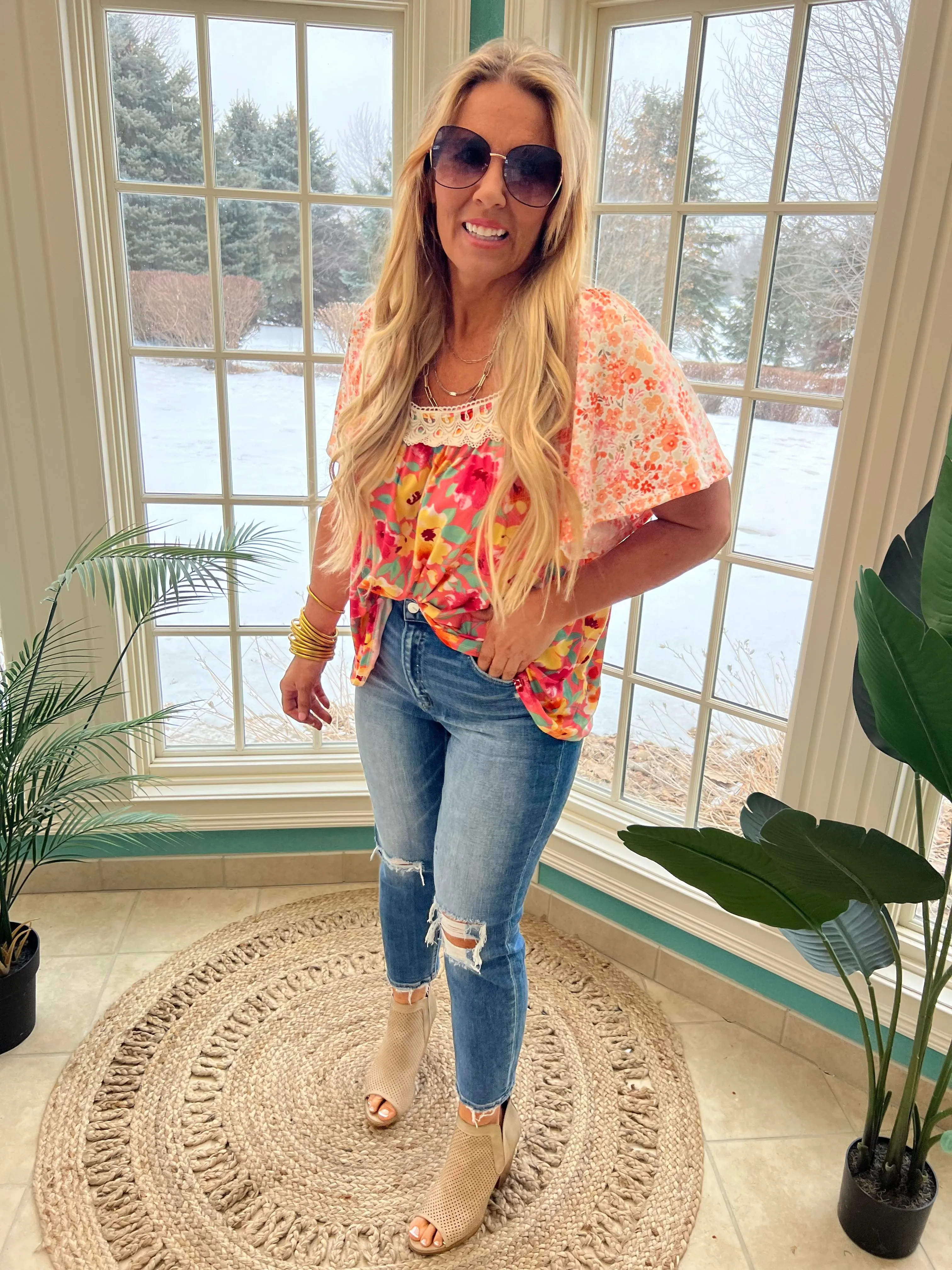 FLORAL COLOR BLOCK CROCHET LACED KNIT TOP