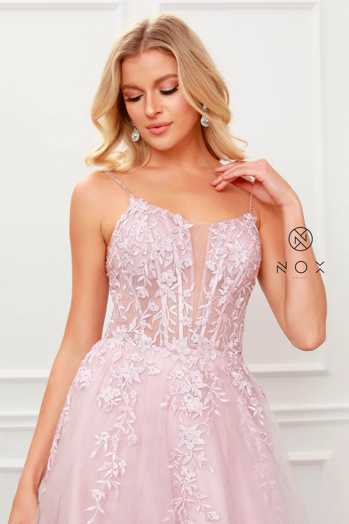 FLORAL EMBELLISHED BEADS BODICE A LINE GOWN_T449