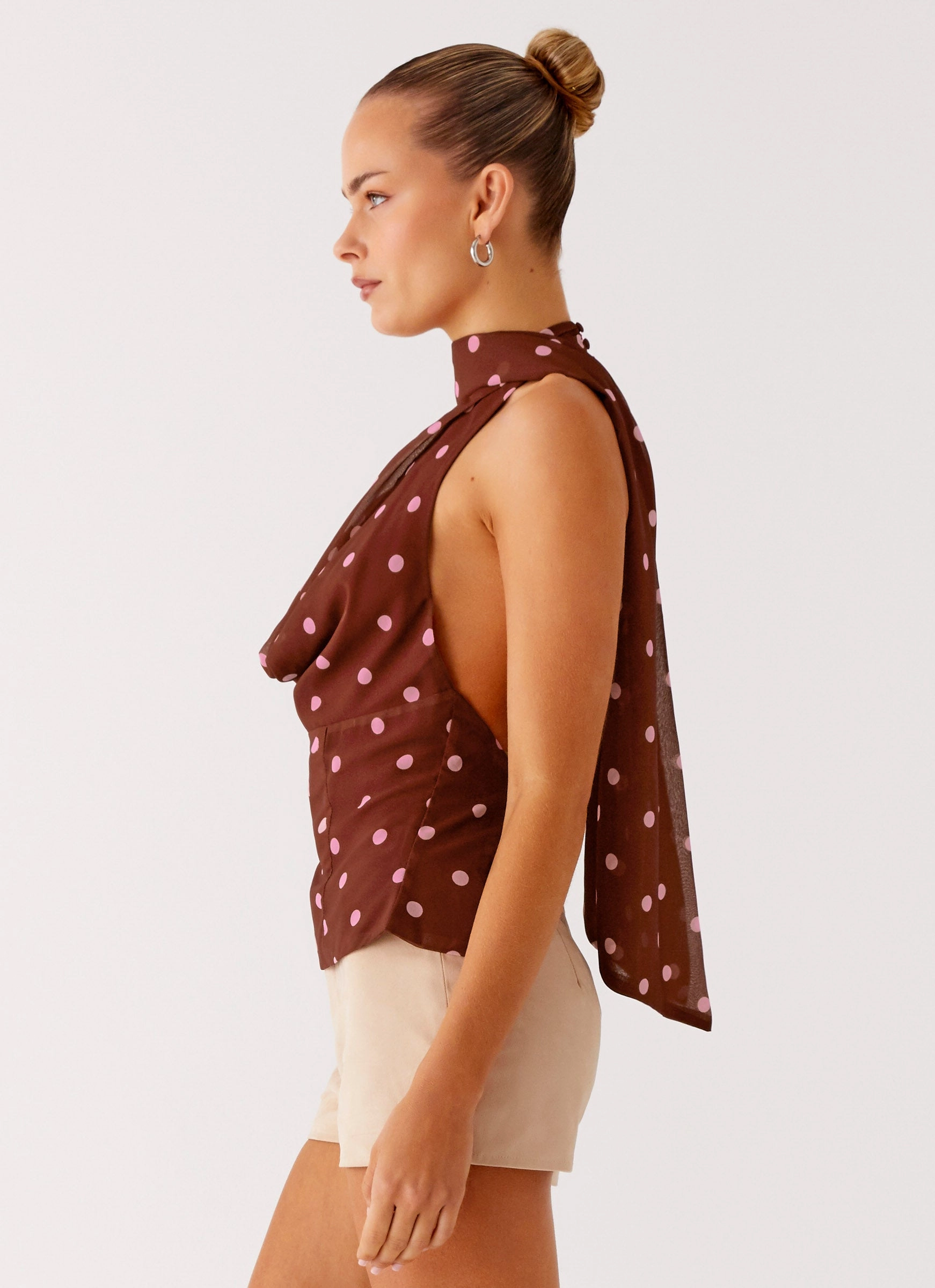 Adaptive Fit Technology NonIrritatingStitching Stealing Love Scarf Top - Chocolate Strawberry Dot