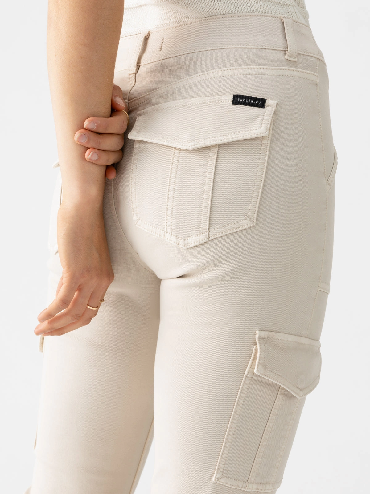 Versatile Layering SeamlessConstruction Sculpted Hayden Bootcut Standard Rise Pant Toasted Almond