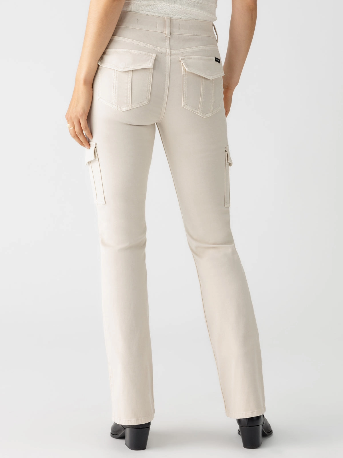 Essential Look Sculpted Hayden Bootcut Standard Rise Pant Toasted Almond