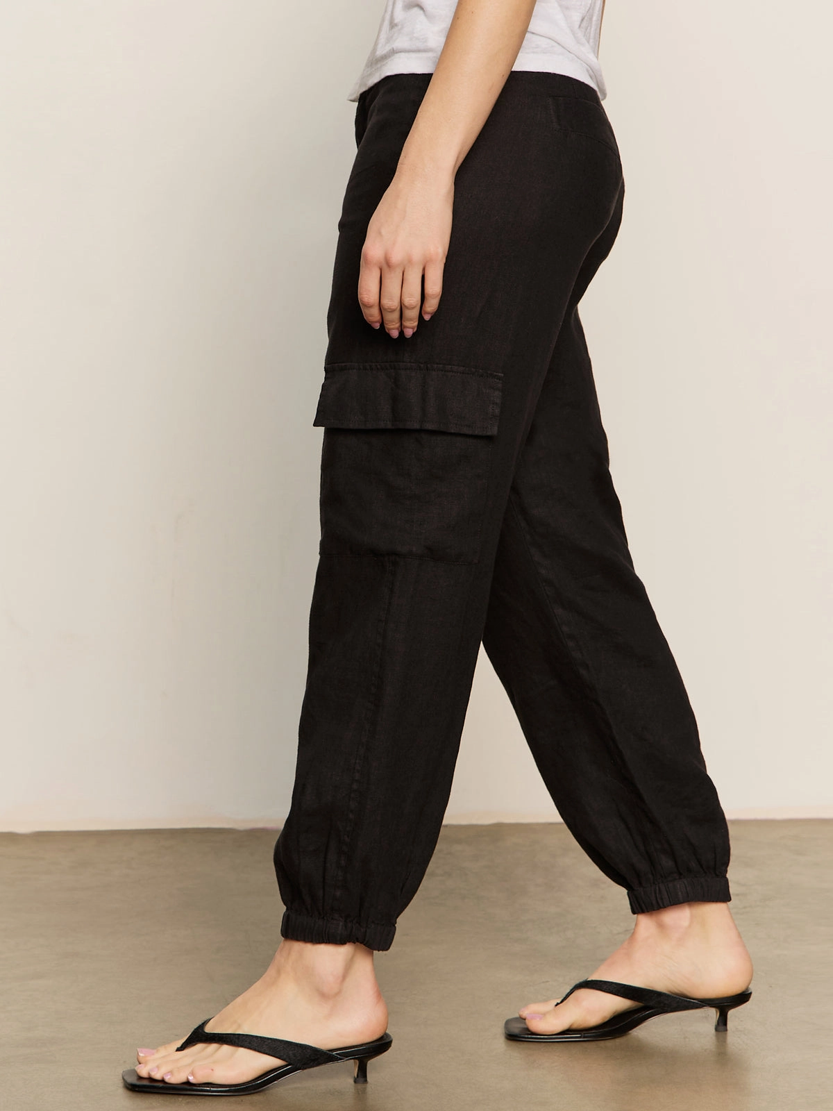 Take Over Linen Jogger Standard Rise Pant Black Active Design Zip-off legs