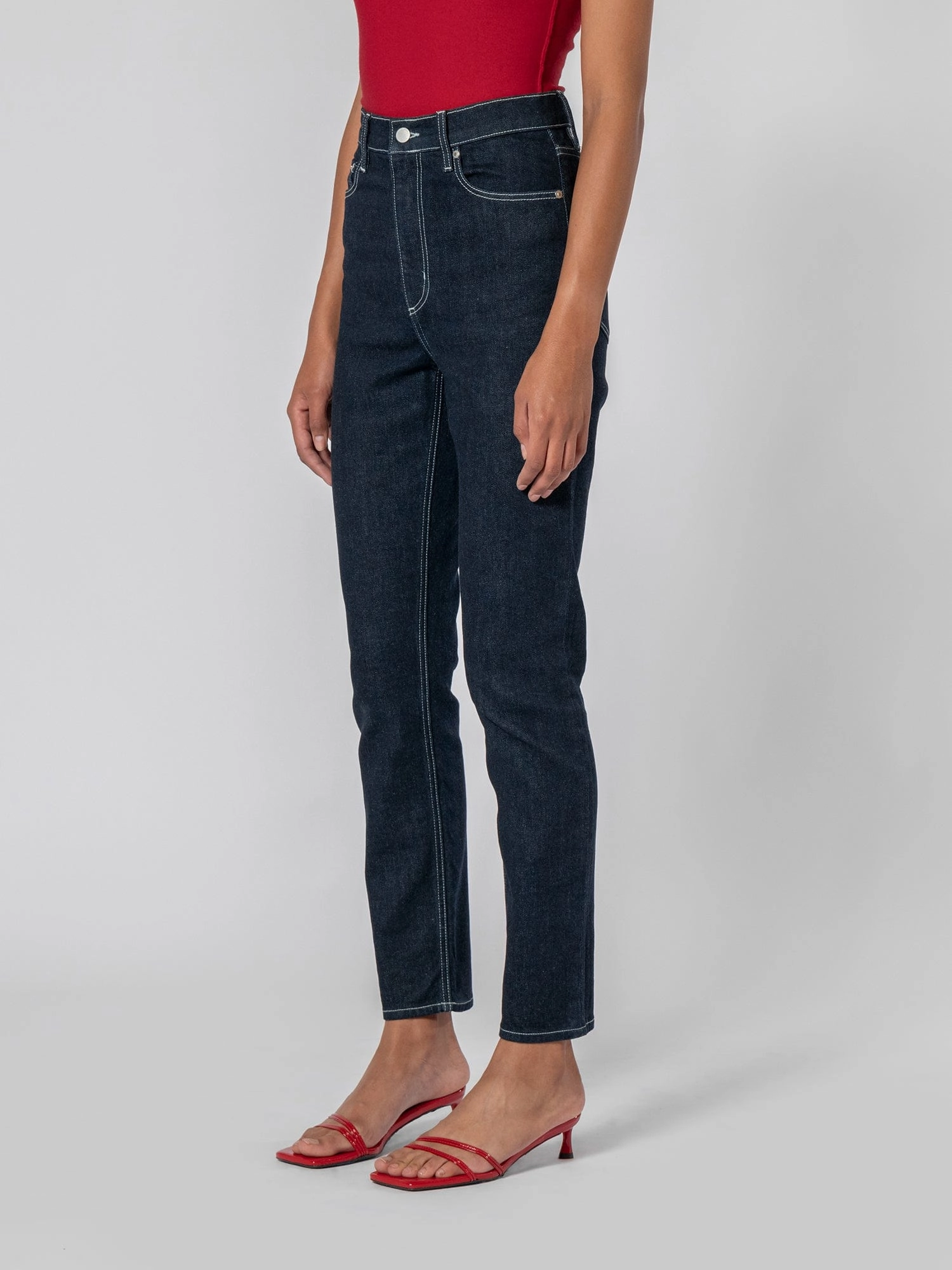 Frankie Jean Fierce Minimalist Weekend Getaway Casual