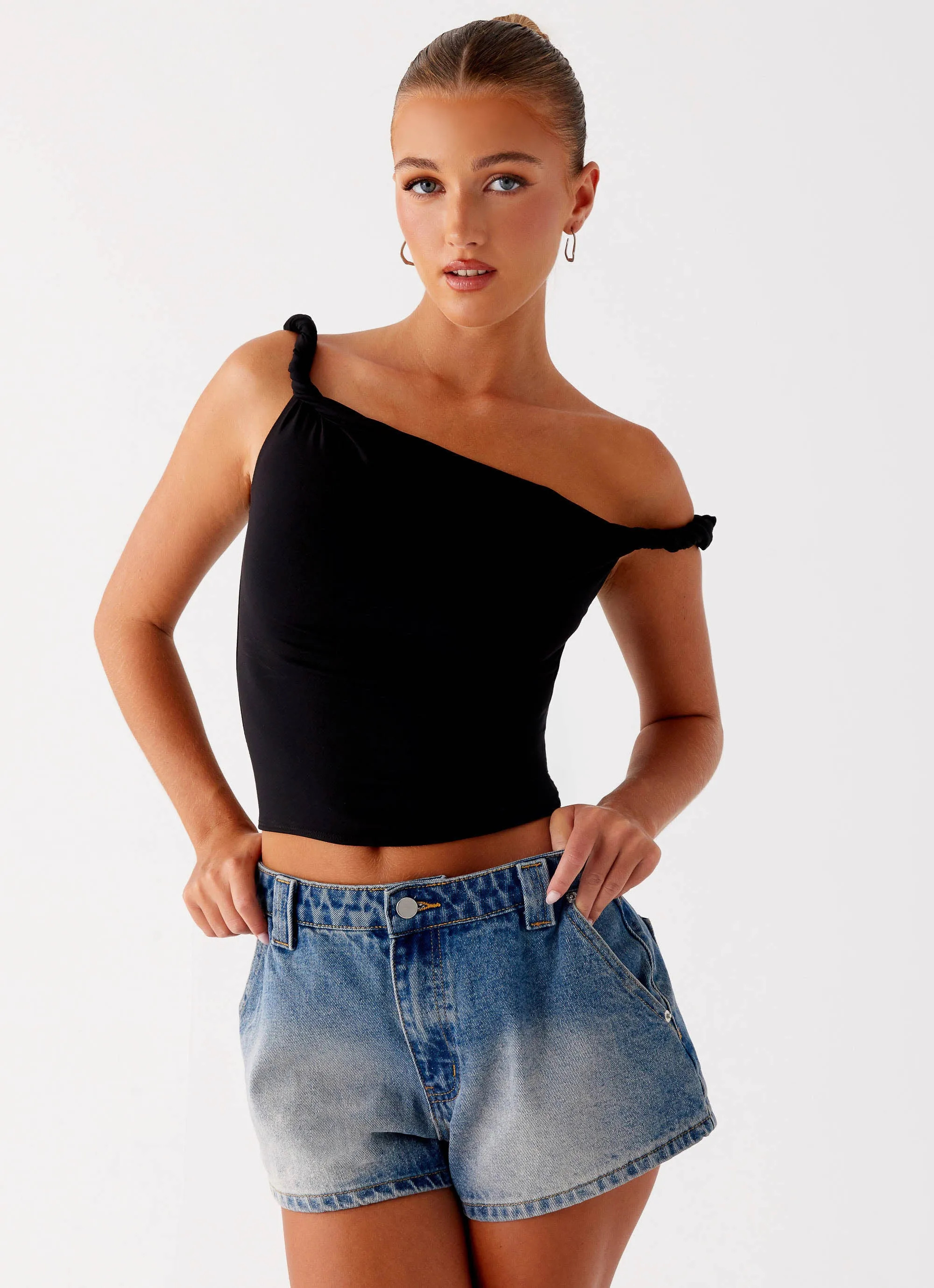 Frida Denim Shorts - Vintage Wash Blue Sporty Design