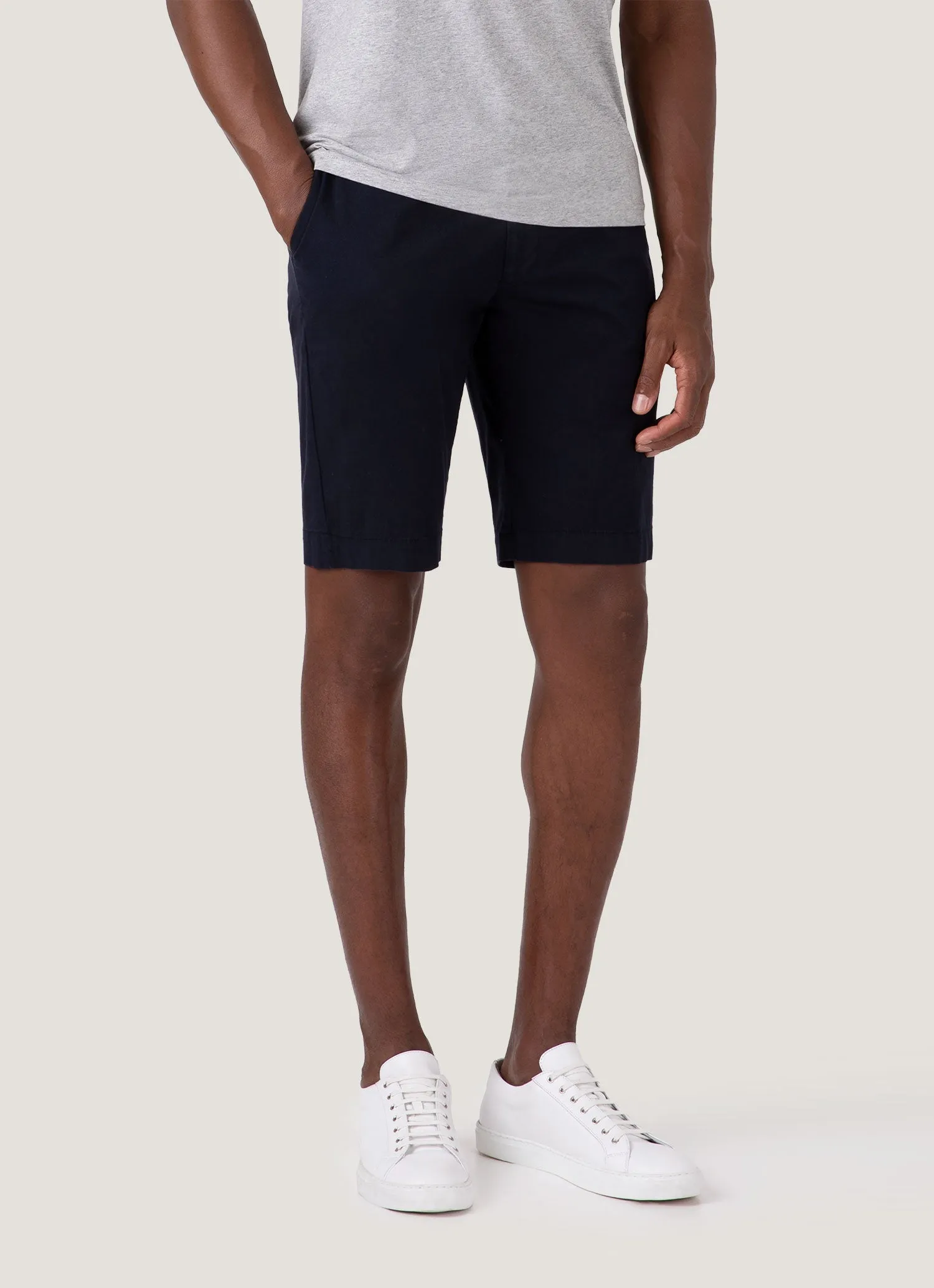 Casual Vibe Relaxed Waistband Men's Stretch Cotton Twill Chino Shorts in Navy