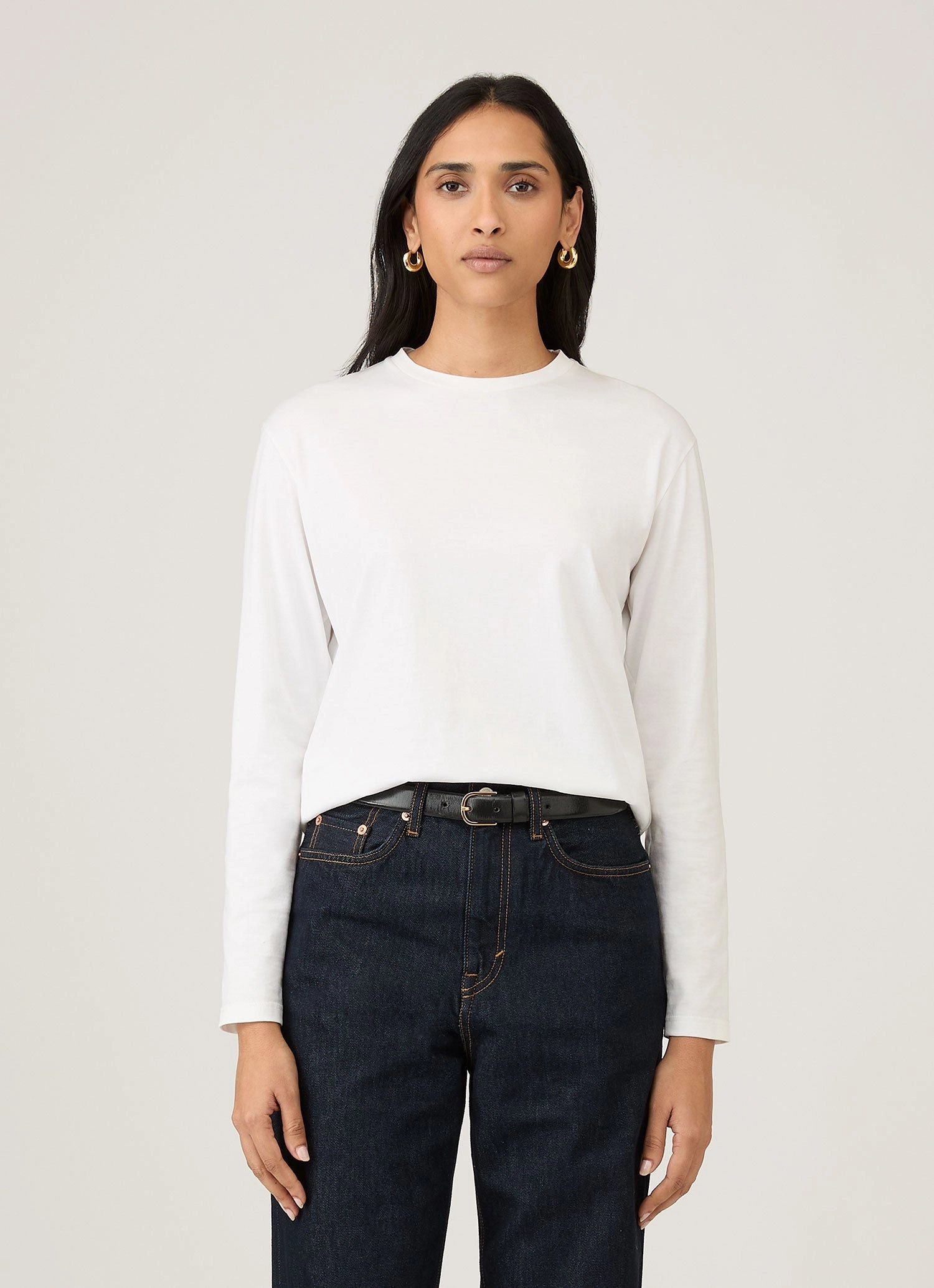 Women's Long Sleeve Boy Fit T Shirt in White Moisture Wicking Technology Active Style Trend