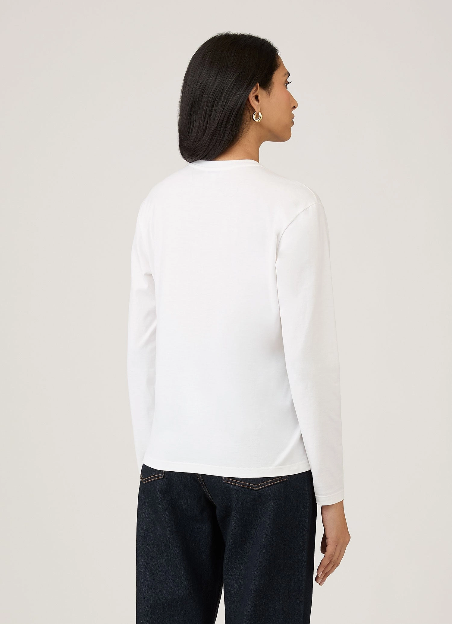 Ribbed Collar Trim Casual Design Fit Women's Long Sleeve Boy Fit T Shirt in White