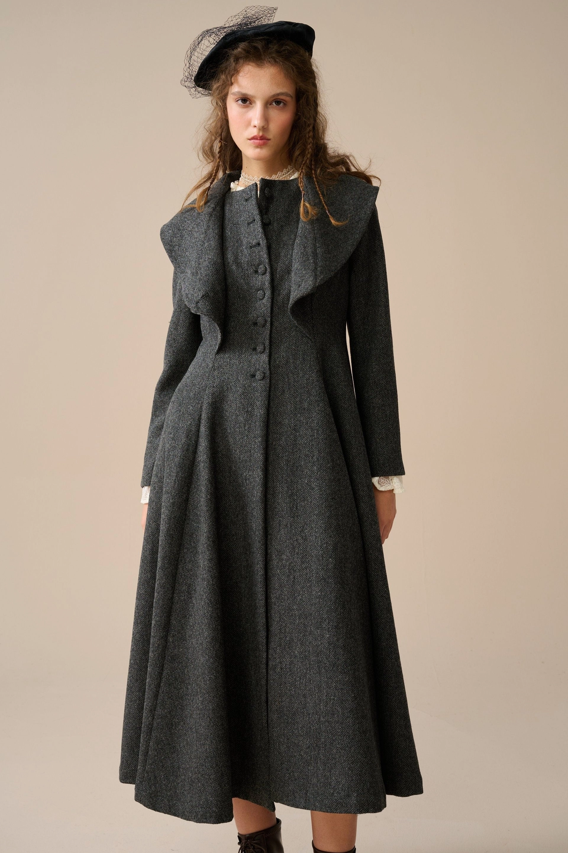 Organic-Fabric Gemma 17 | 100% wool victorian coat