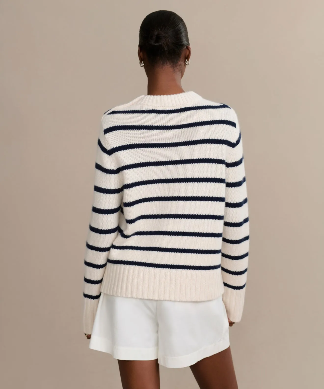 Relaxed Fit Shirt TaglessCollars Grace Crewneck