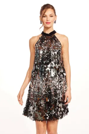 Graceful Outfit Henriette Dress - Silver Disco Henriette Dress - Silver Disco Quiet Luxury Sleek Drape