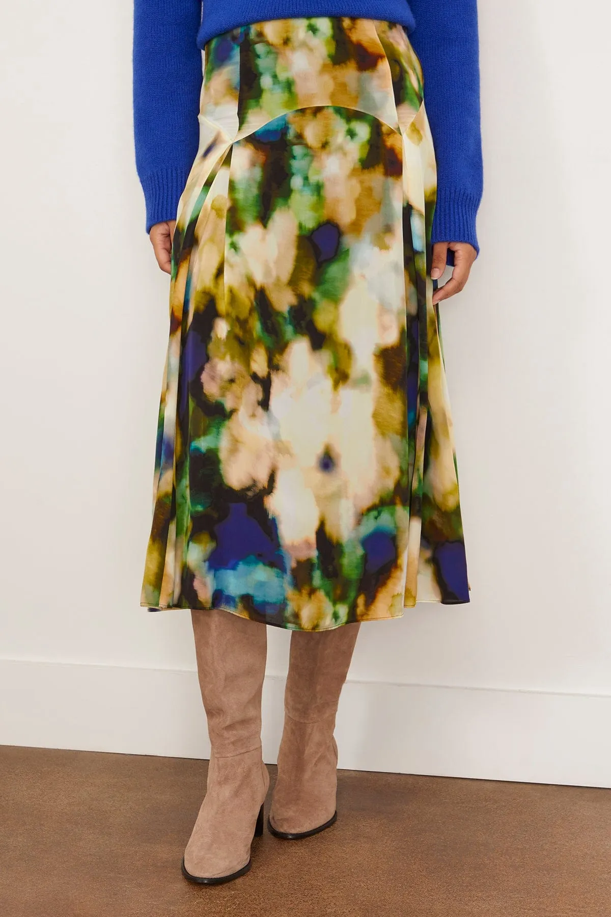 Gray Skirt in Blurred Floral