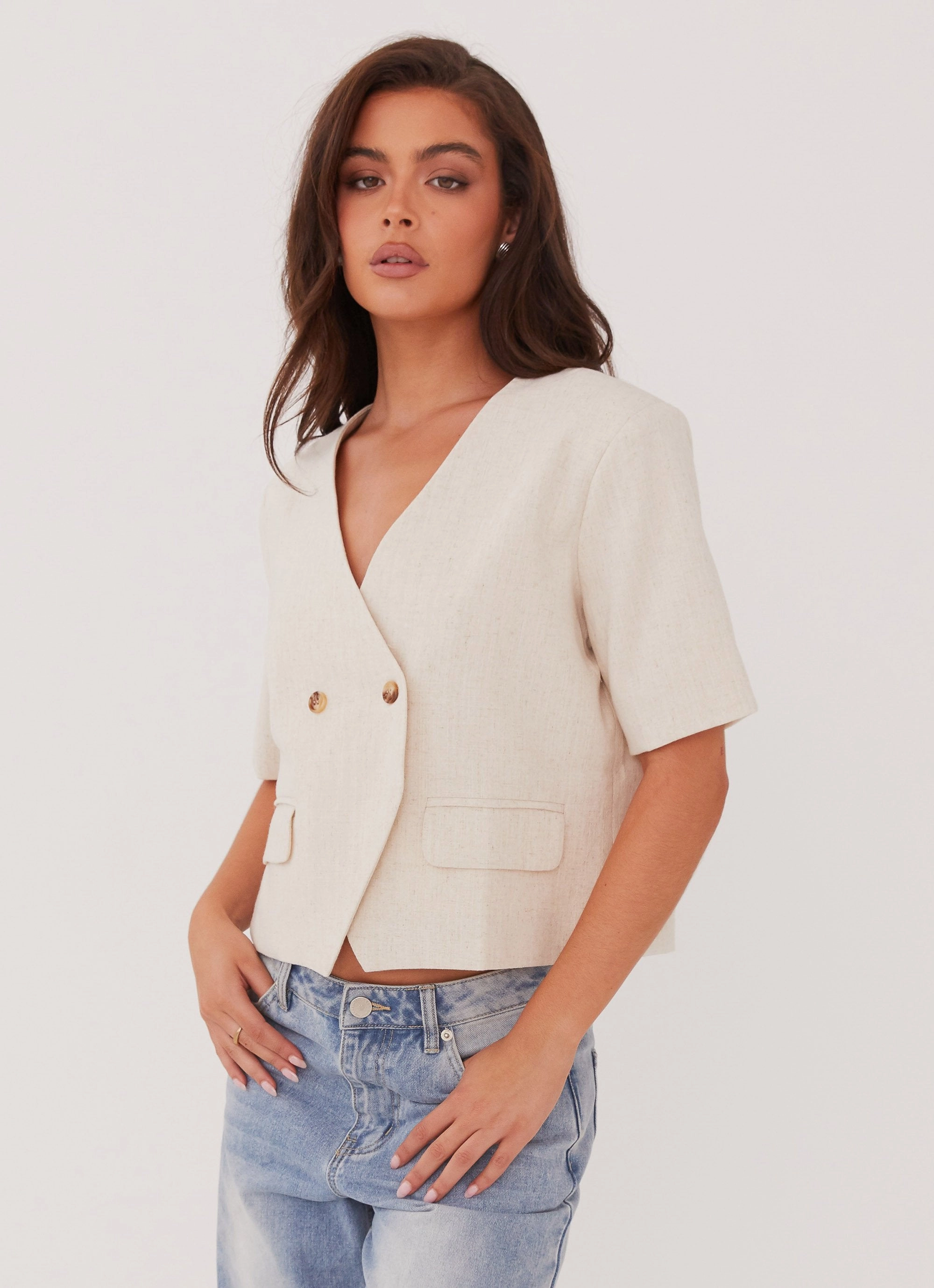 Hacienda Linen Short Sleeve Blazer - Oatmeal Taped Neckline QuickRelease Closures