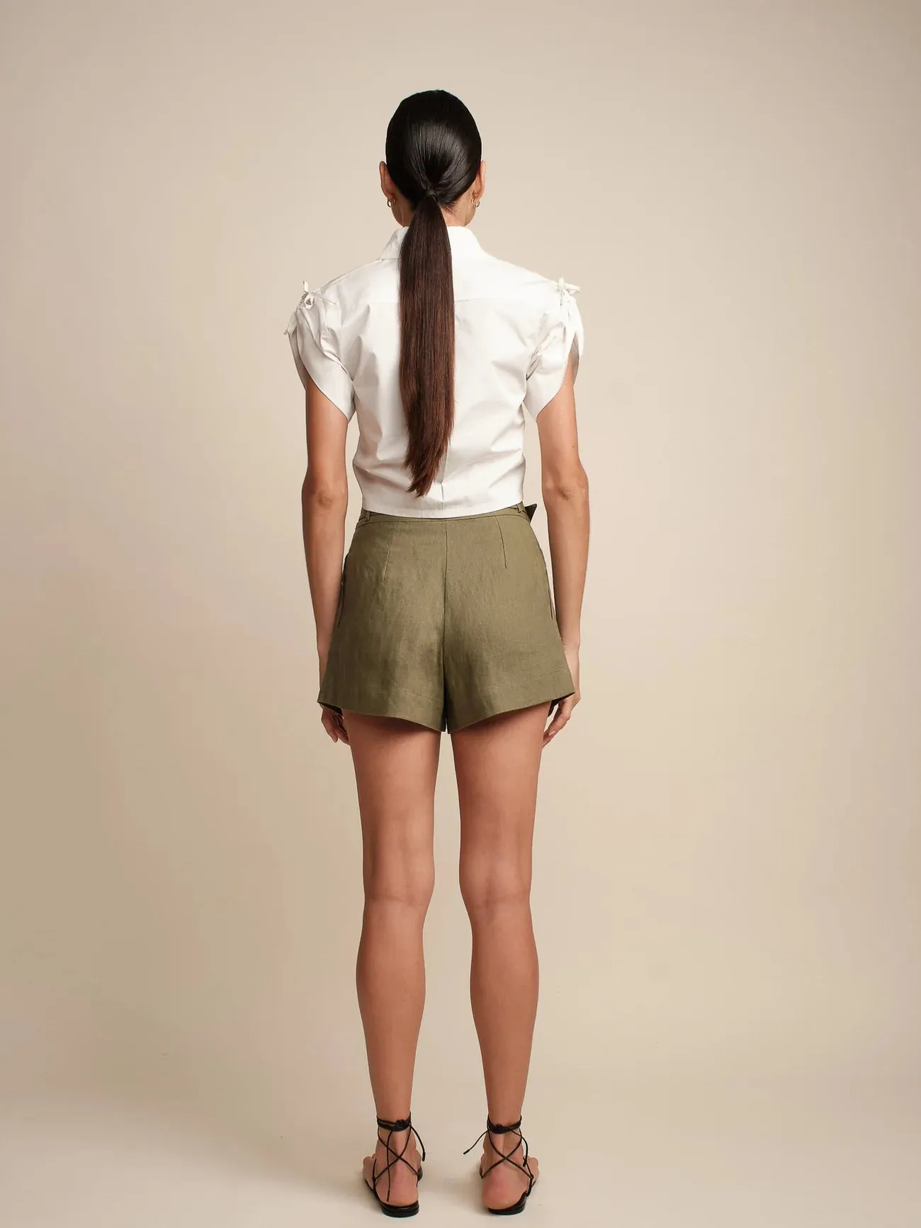 He010 White Button Front Top