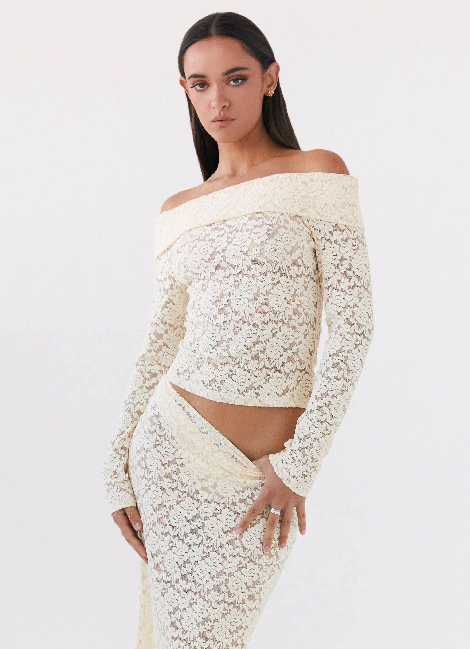 Reinforced Shoulder Zephyra Lace Long Sleeve Top - Natural