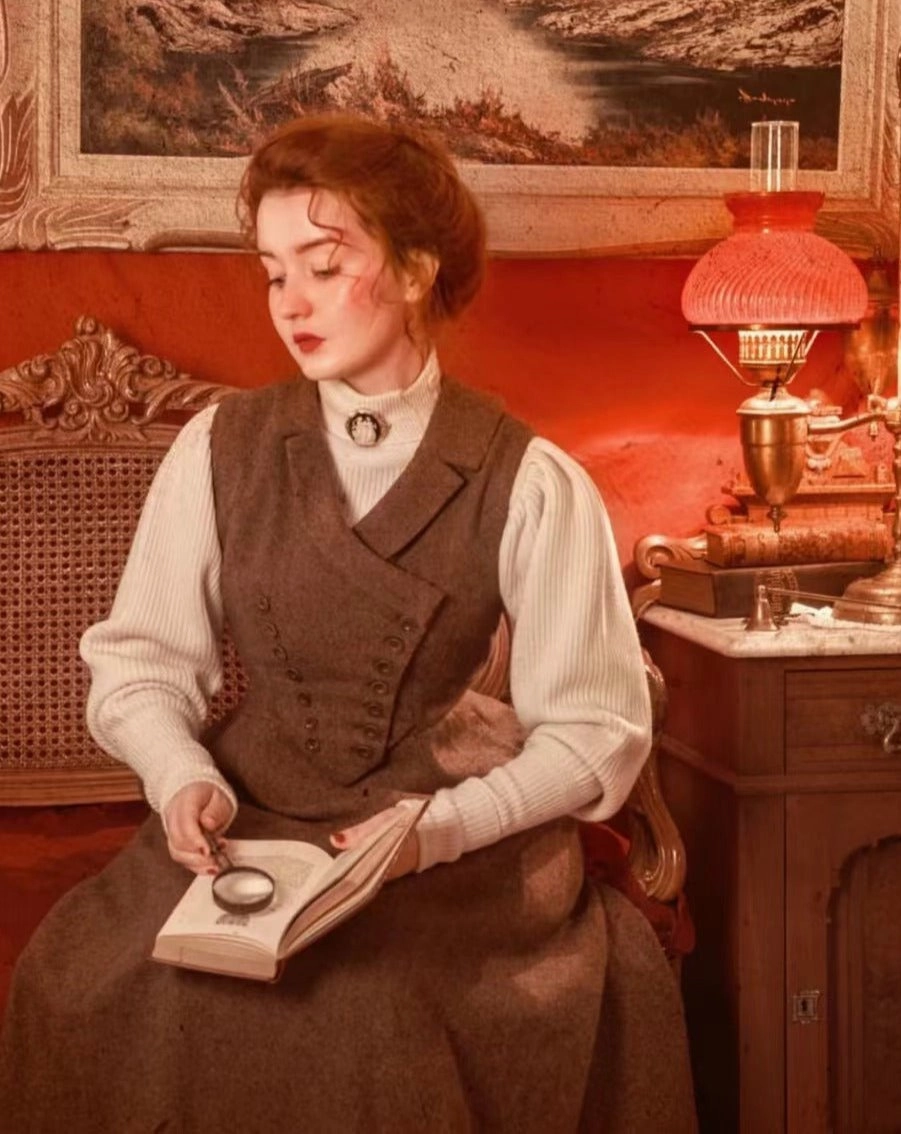 Helen 17| Vintage wool dress Tagless Neckline Design