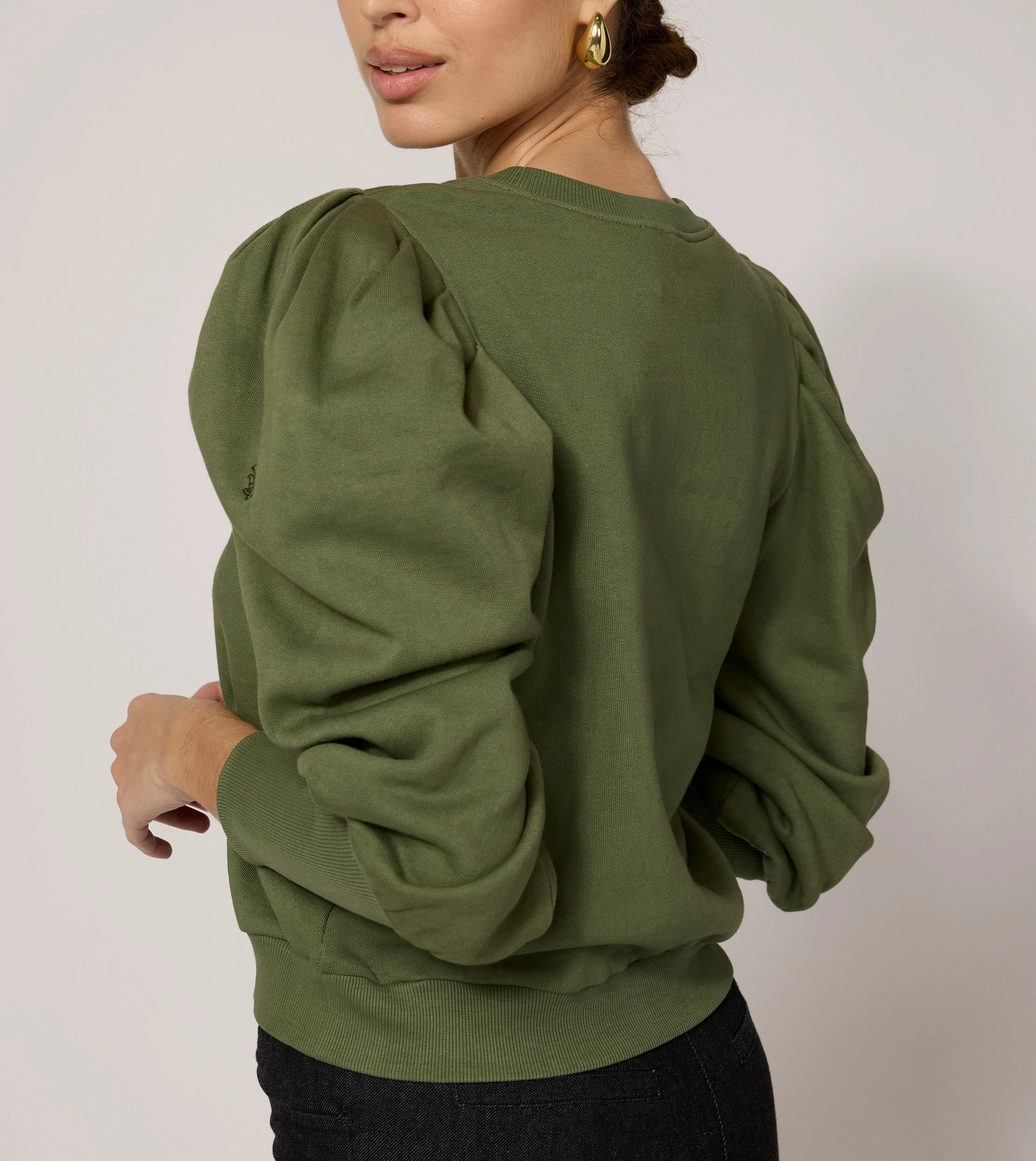 Indi Sweatshirt | Army Green Adjustable Cuff System