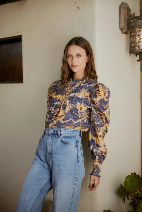 Irina Blouse | Blue Castello Reinforced Hem Stitching Irina Blouse | Blue Castello Reinforced Shoulder Panels