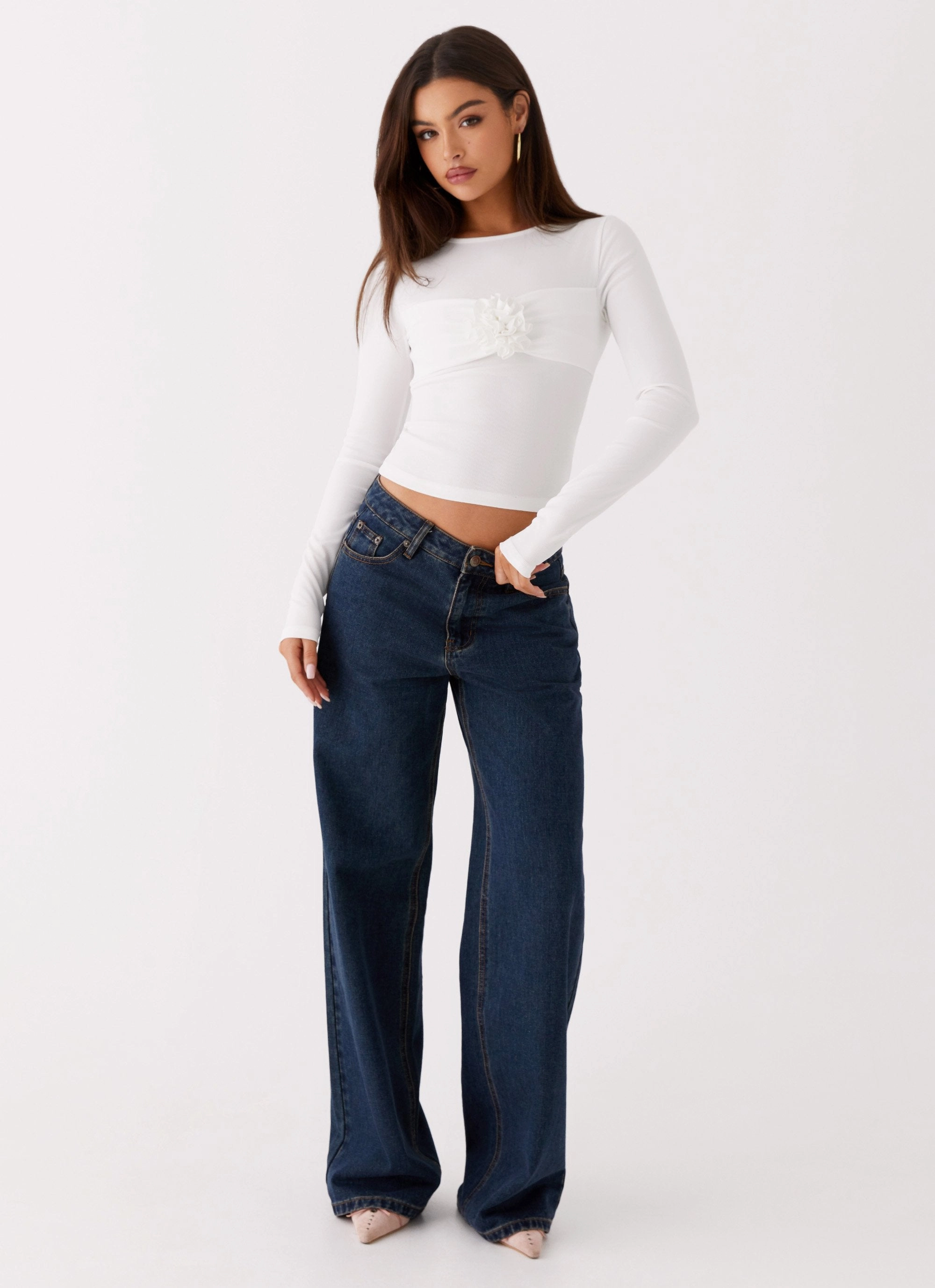 Soft Knit Jeyda Long Sleeve Rose Top - White