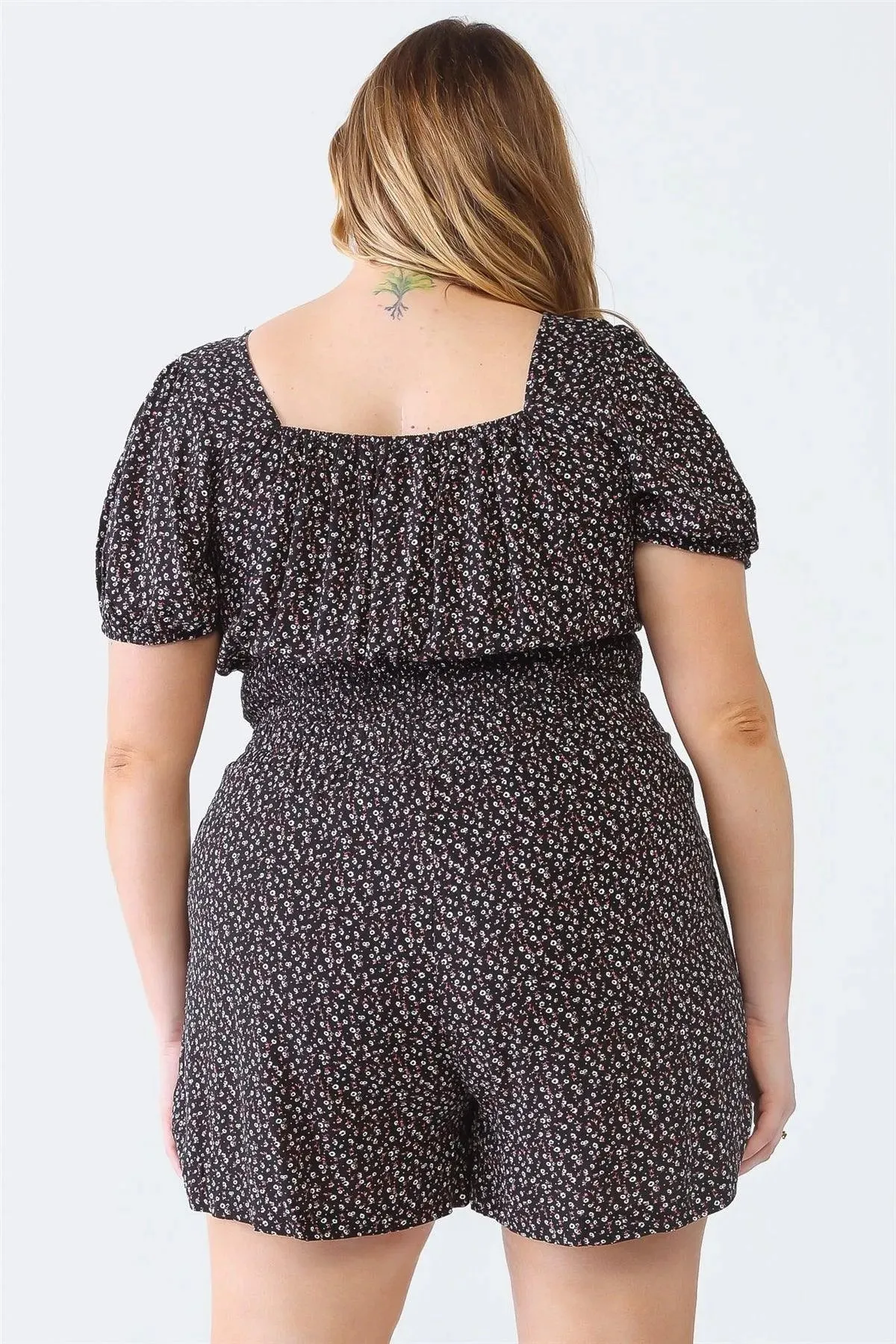 Junior Plus Black Floral Print Short Sleeve Smocked Top & High Waist Belted Shorts Set /1-1-1