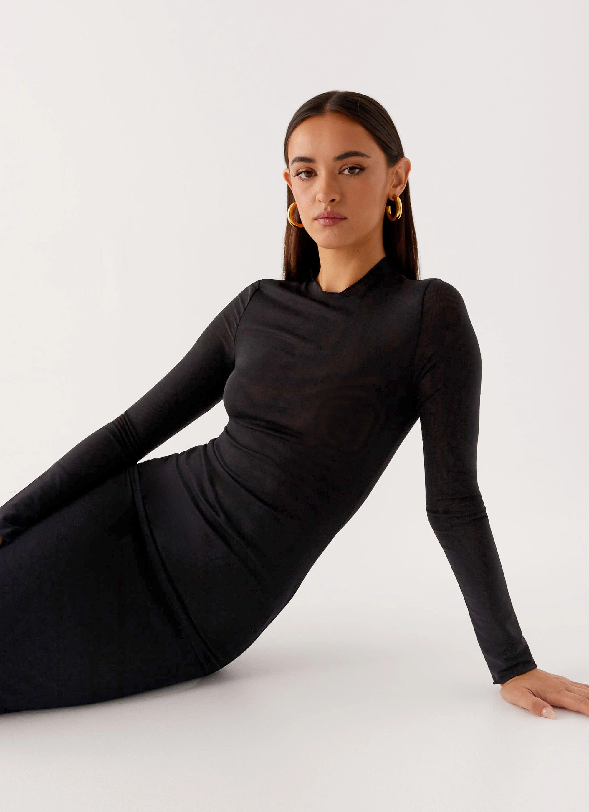 Kamora Maxi Dress - Black Modern Silhouette Soft-touch daywear