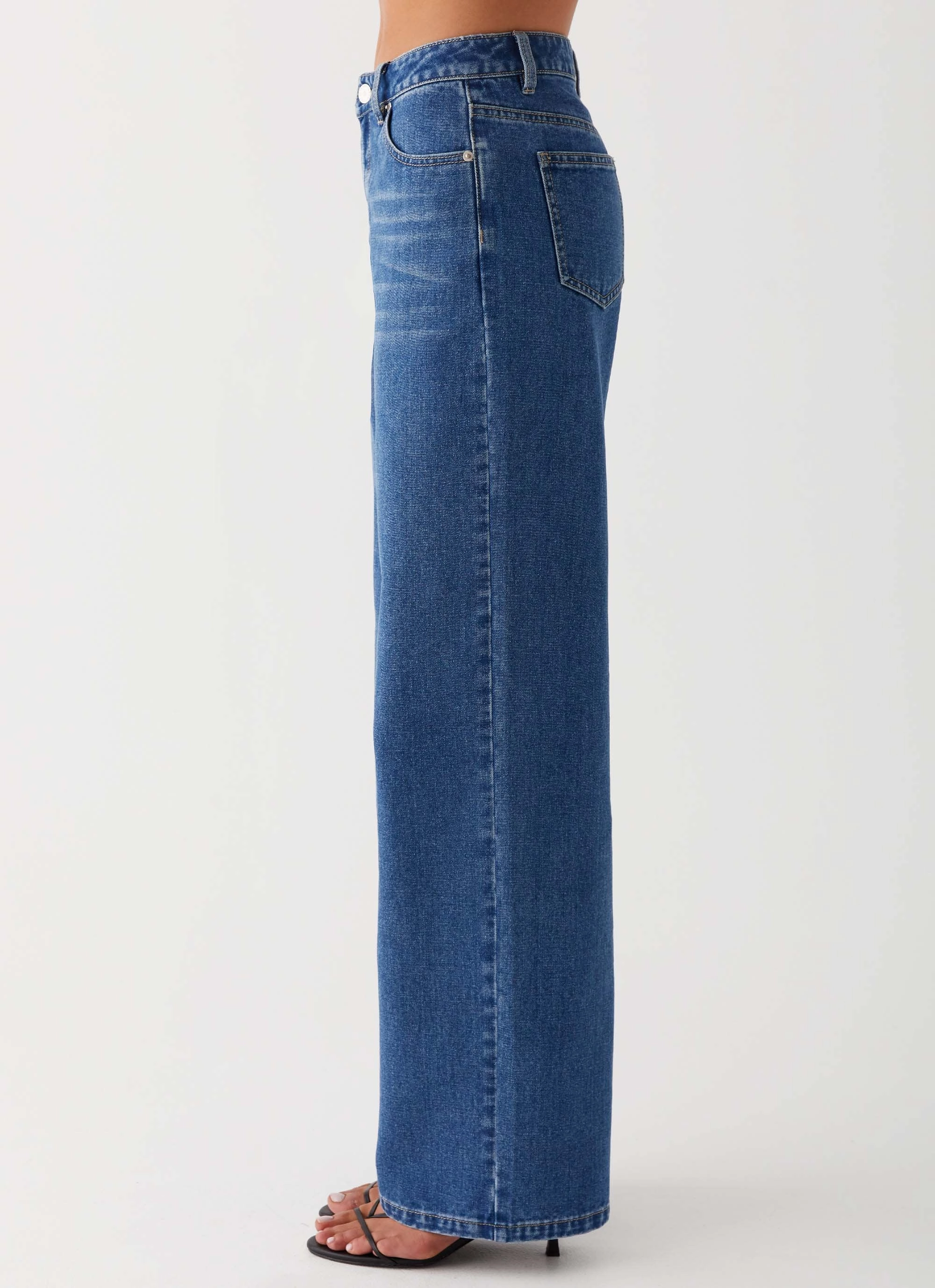 Relaxed Comfort Look Fashionable Fit Keanna Low Rise Jeans - Indigo