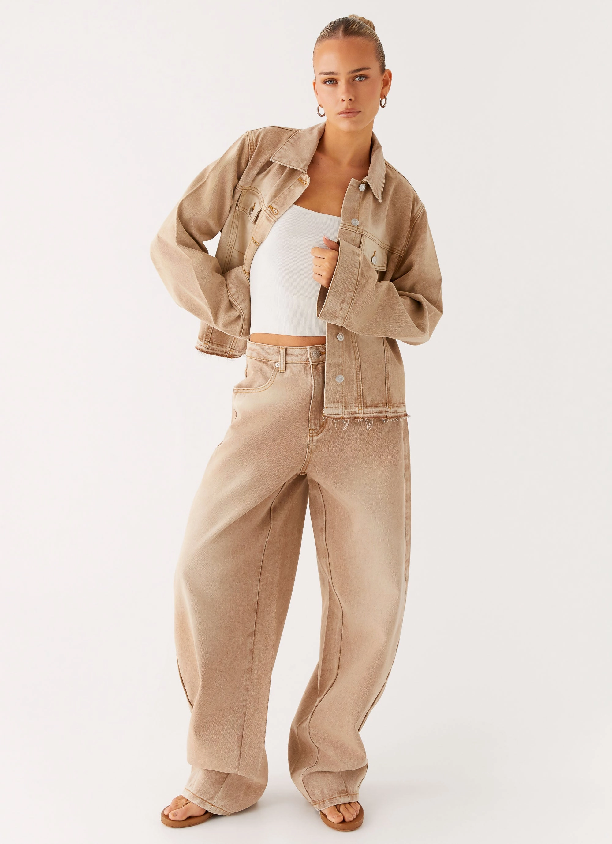 Khalil Baggy Jeans - Tan Versatile staple Travel-Ready