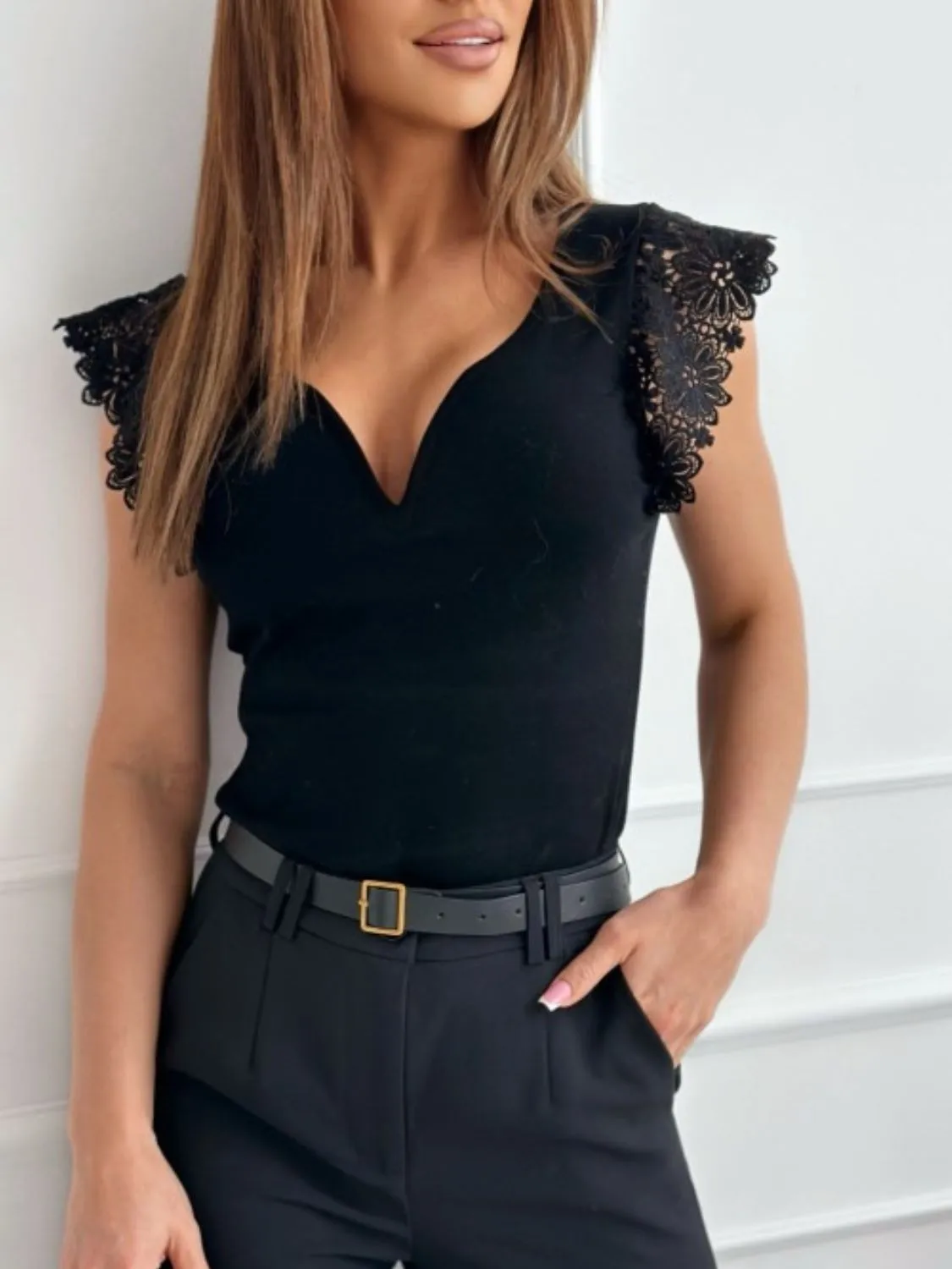 Lace Detail Sweetheart Neck Cap Sleeve Top