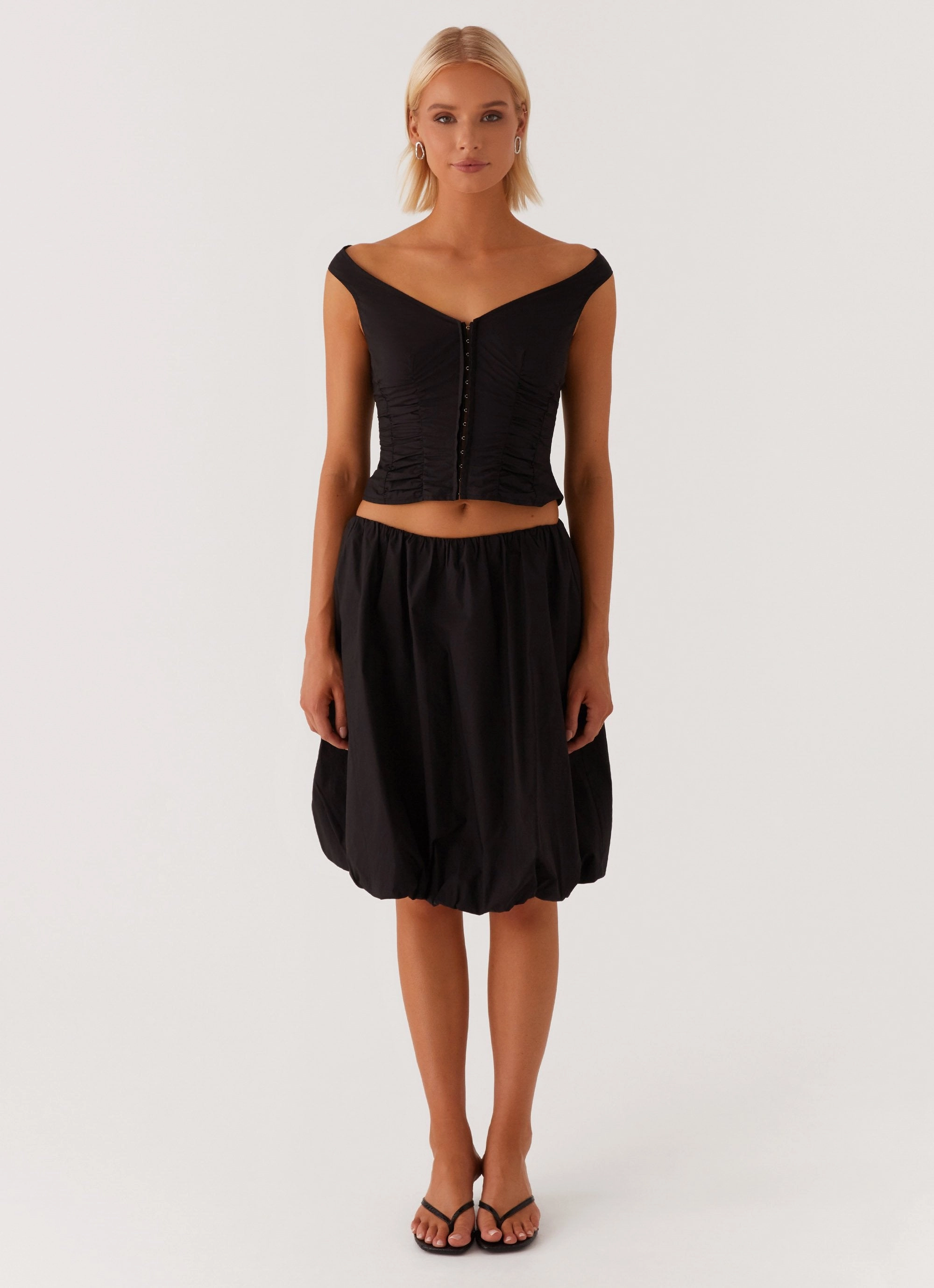 Landslide Top - Black Timeless Cut Versatile Layering