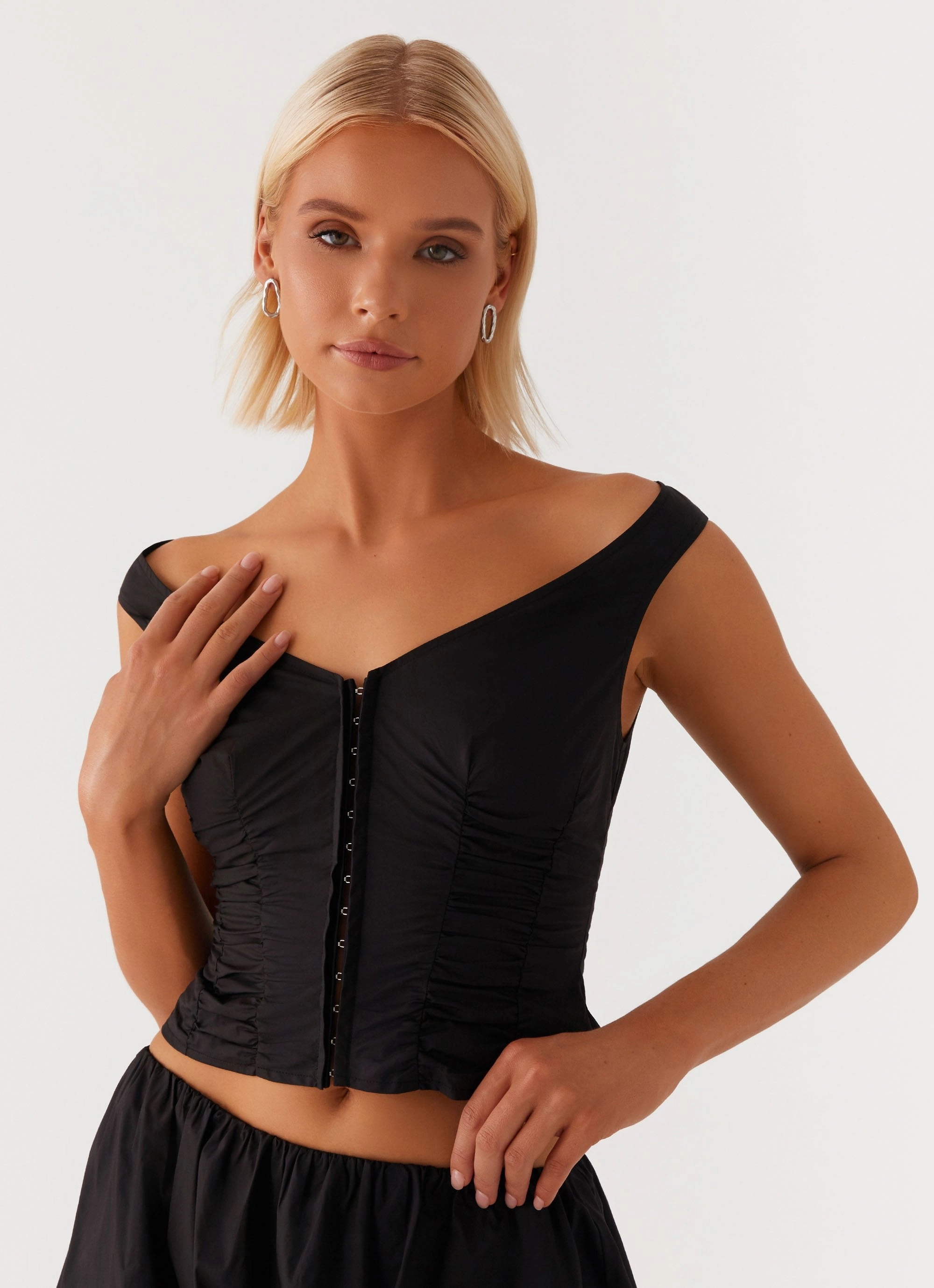 Anti Pilling Technology Landslide Top - Black