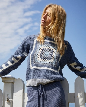 Layered Detail Crochet Pullover Sweater Low Profile Stitching Crochet Pullover Sweater