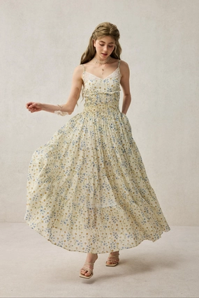 Layered Edge Daisy Veil 30 | Accordion Pleated Linen dress Sleek Layer Fit Daisy Veil 30 | Accordion Pleated Linen dress