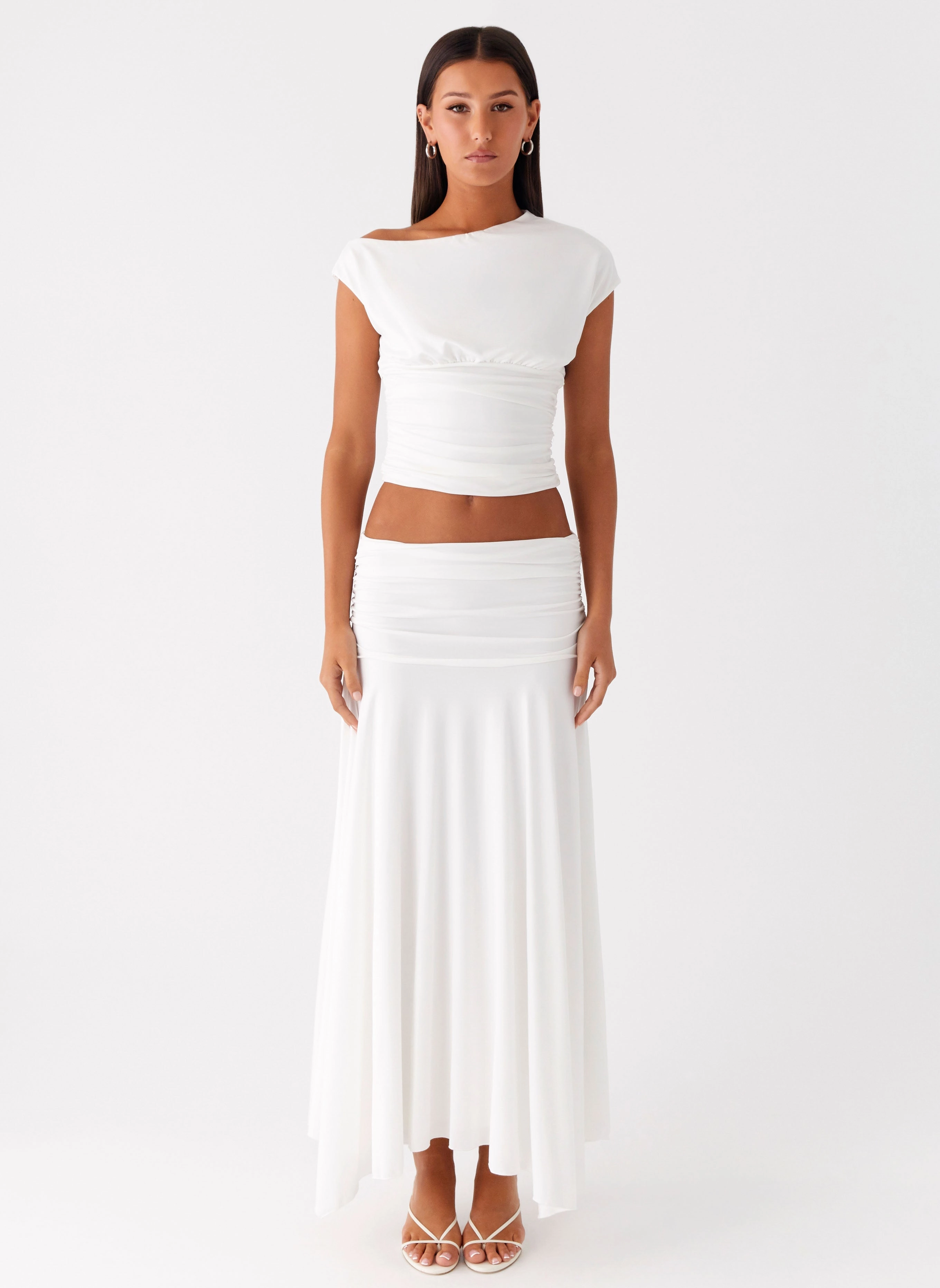 Liana Asymmetrical Top - White Style Essential