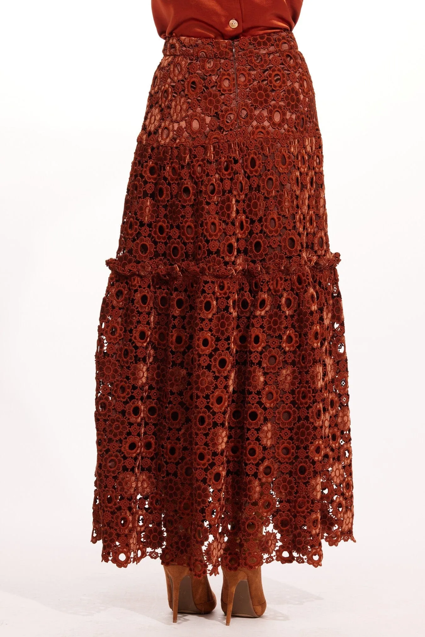 Melville Skirt ?C Sumatra Lace Crisp Look Fold Over Design